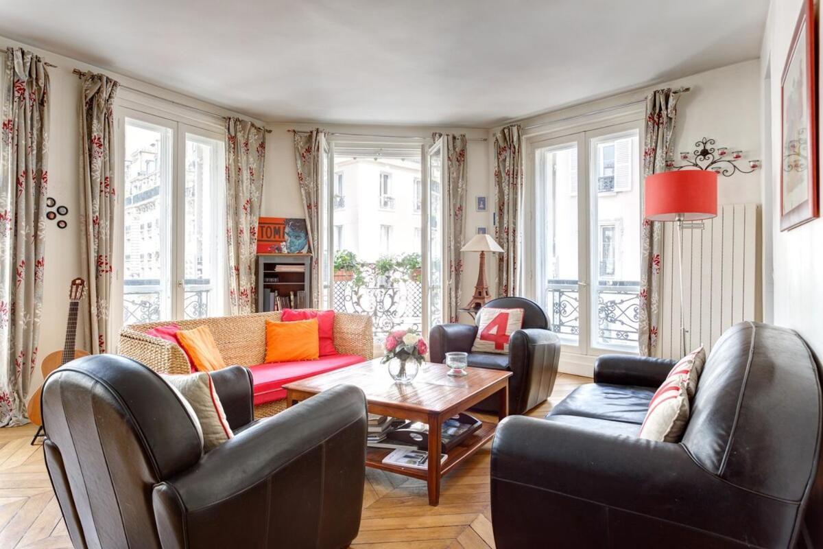 Appartement Mon - Vrai Parisien - Centre- Cosy Modern & Comfort - Free Travel Guide - Speciale Famille - Special Offer