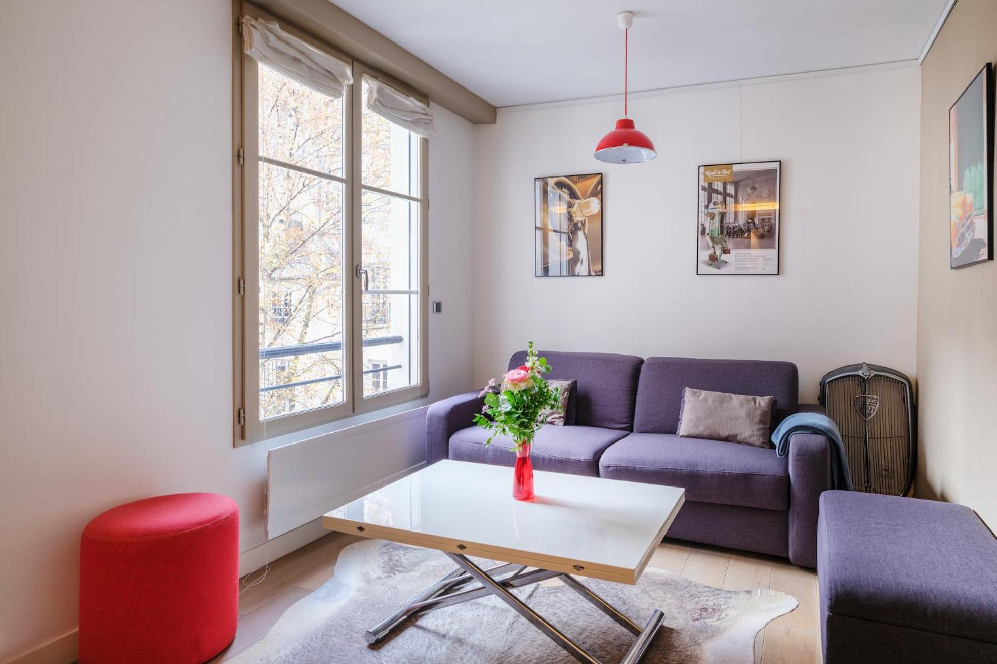 Marais Bouquet Apartment