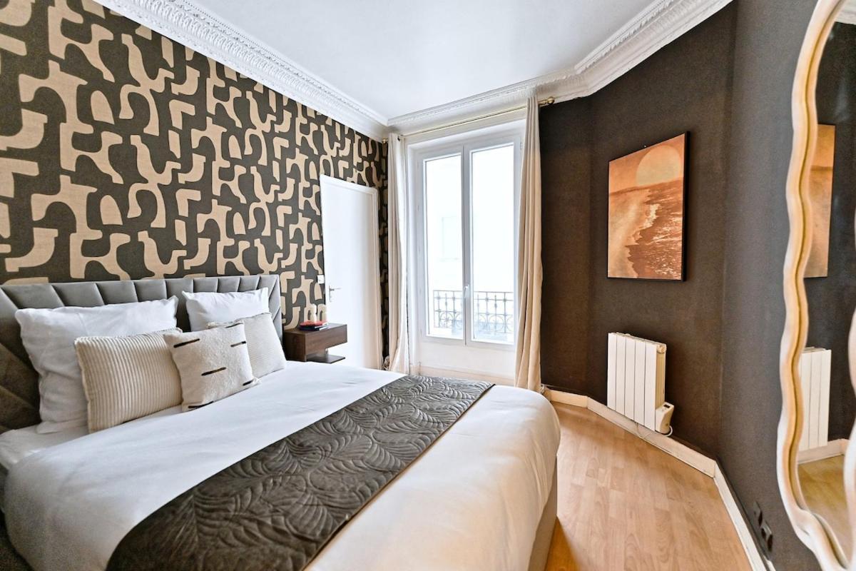 Beautiful Bright In * Paris