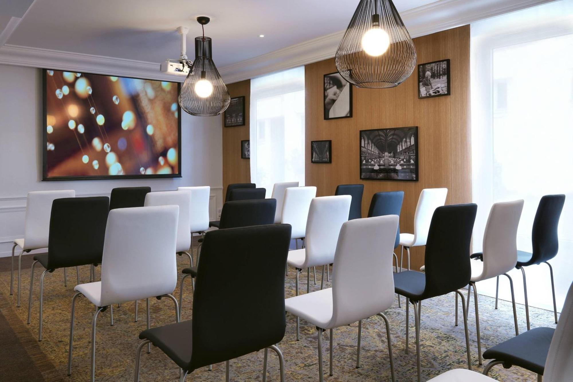 Hotel Renaissance Vendome Paris