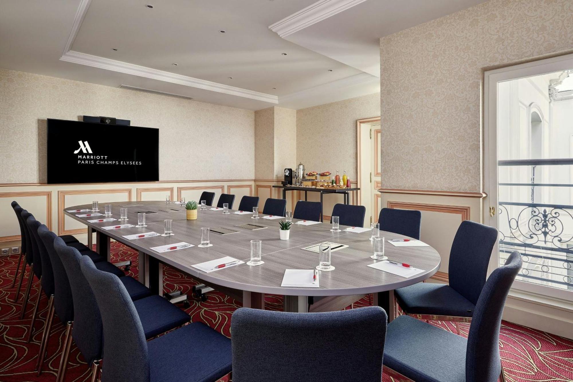 Marriott Champs Elysees 5* Paris