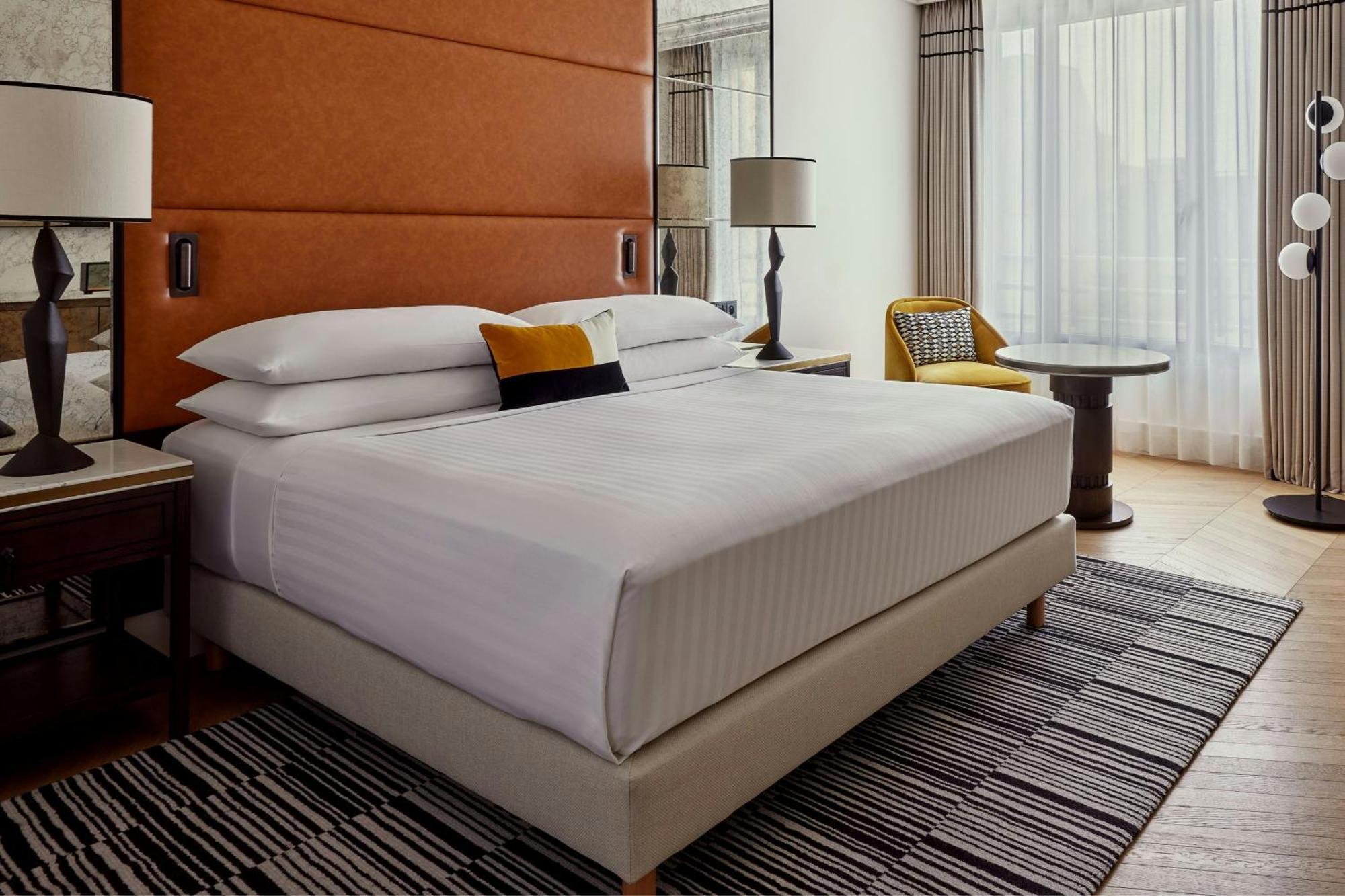 Marriott Champs Elysees 5*