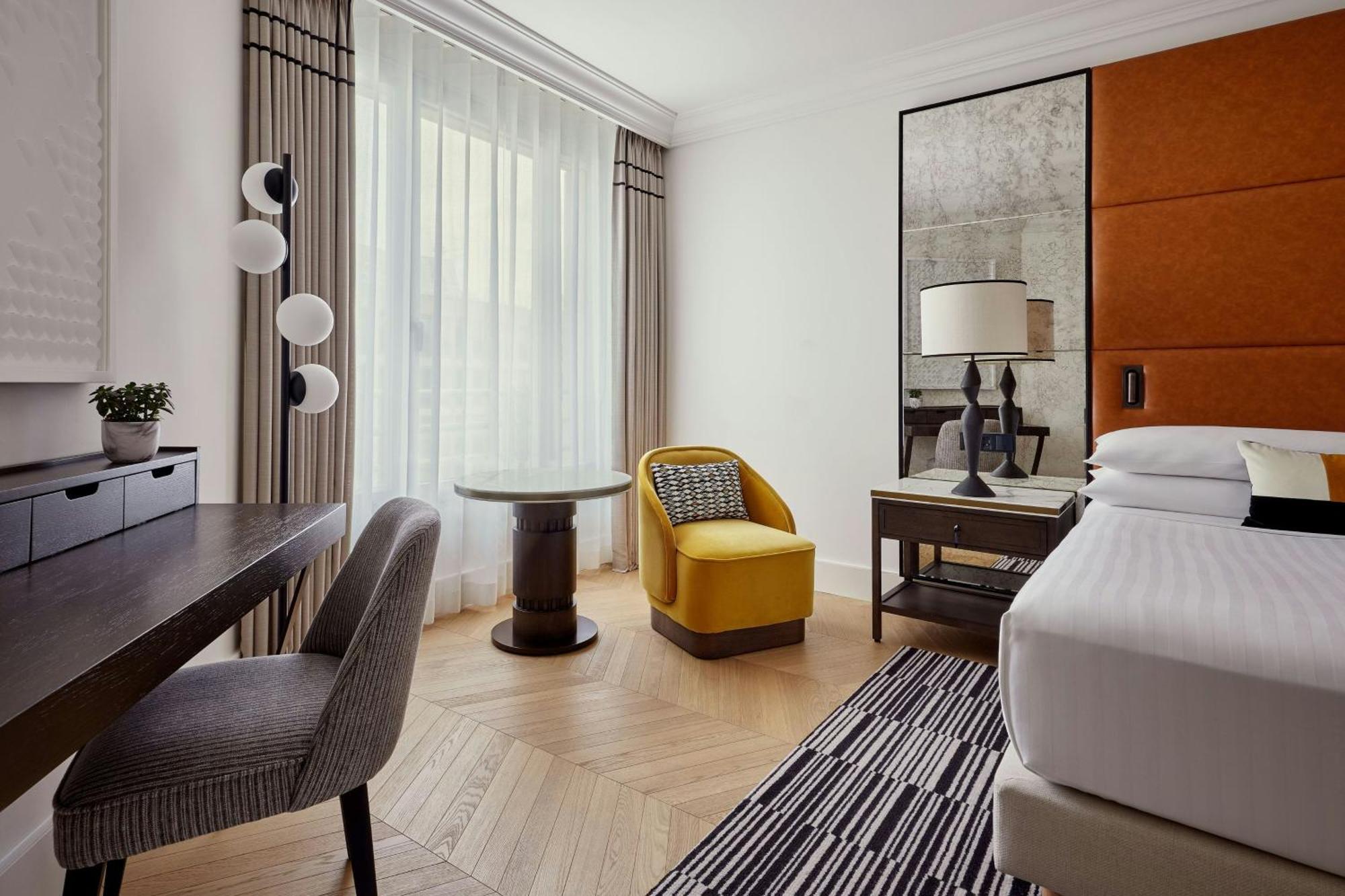 Marriott Champs Elysees Hotel 5*