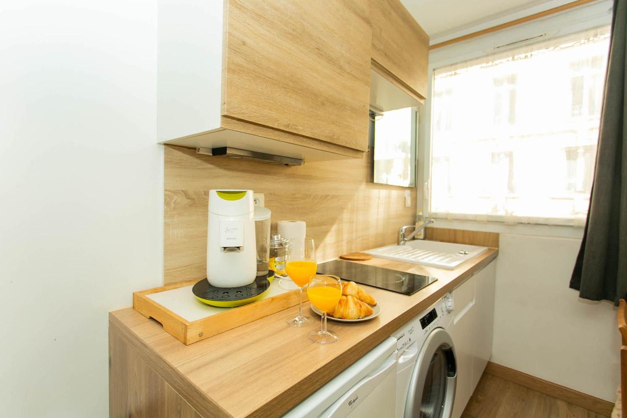 Bnbnova - Champs Elysees & Arc De Triomphe Apartment
