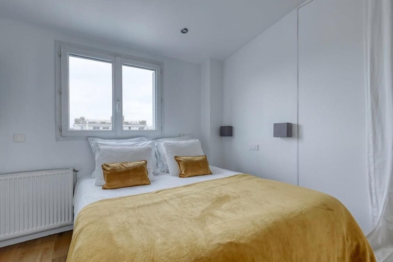 Classy, New & Large Designed - 16 Apartment