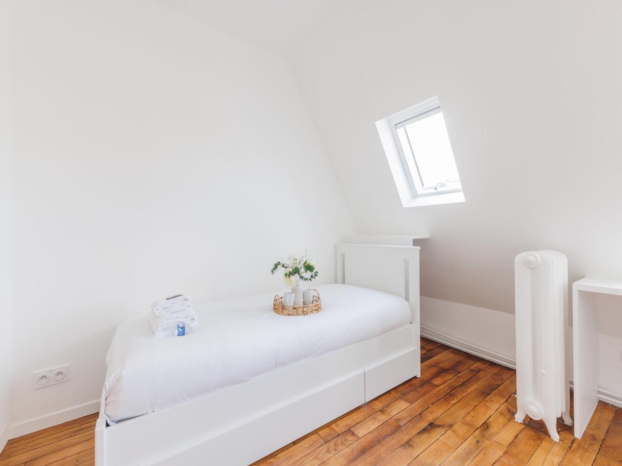 Cozy Renovated Rue Bugeaud Apartment