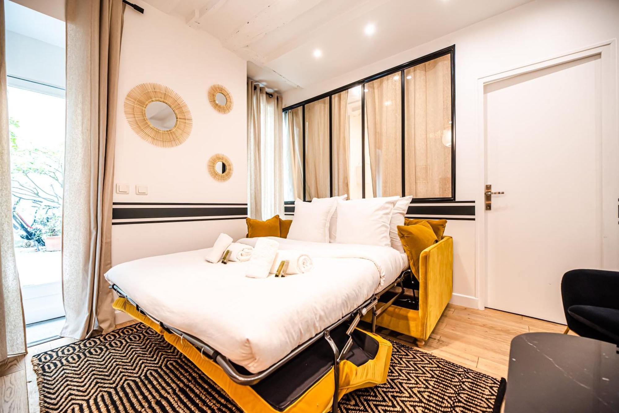 Cia - Bastille Coziness * Paris