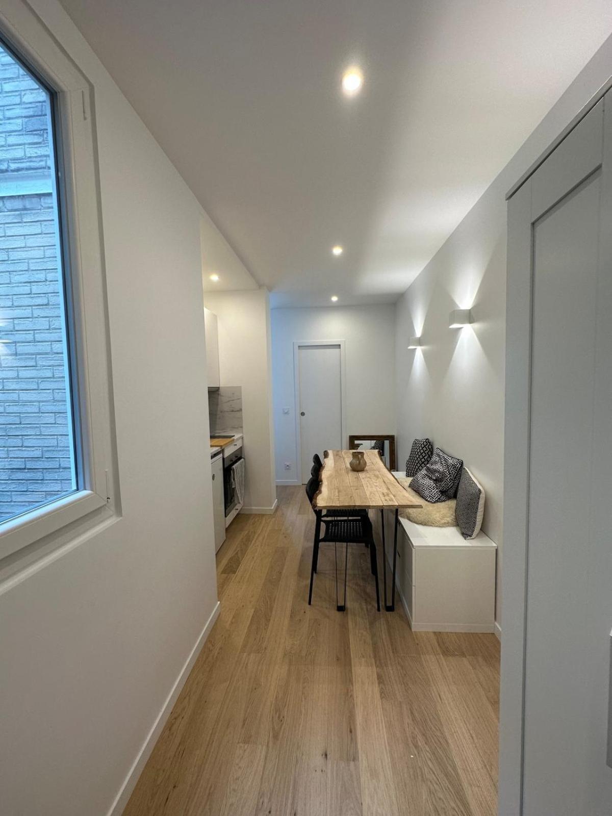 Eiffel Tower View Arc Triomphe Champs Elysees Area Apartment *