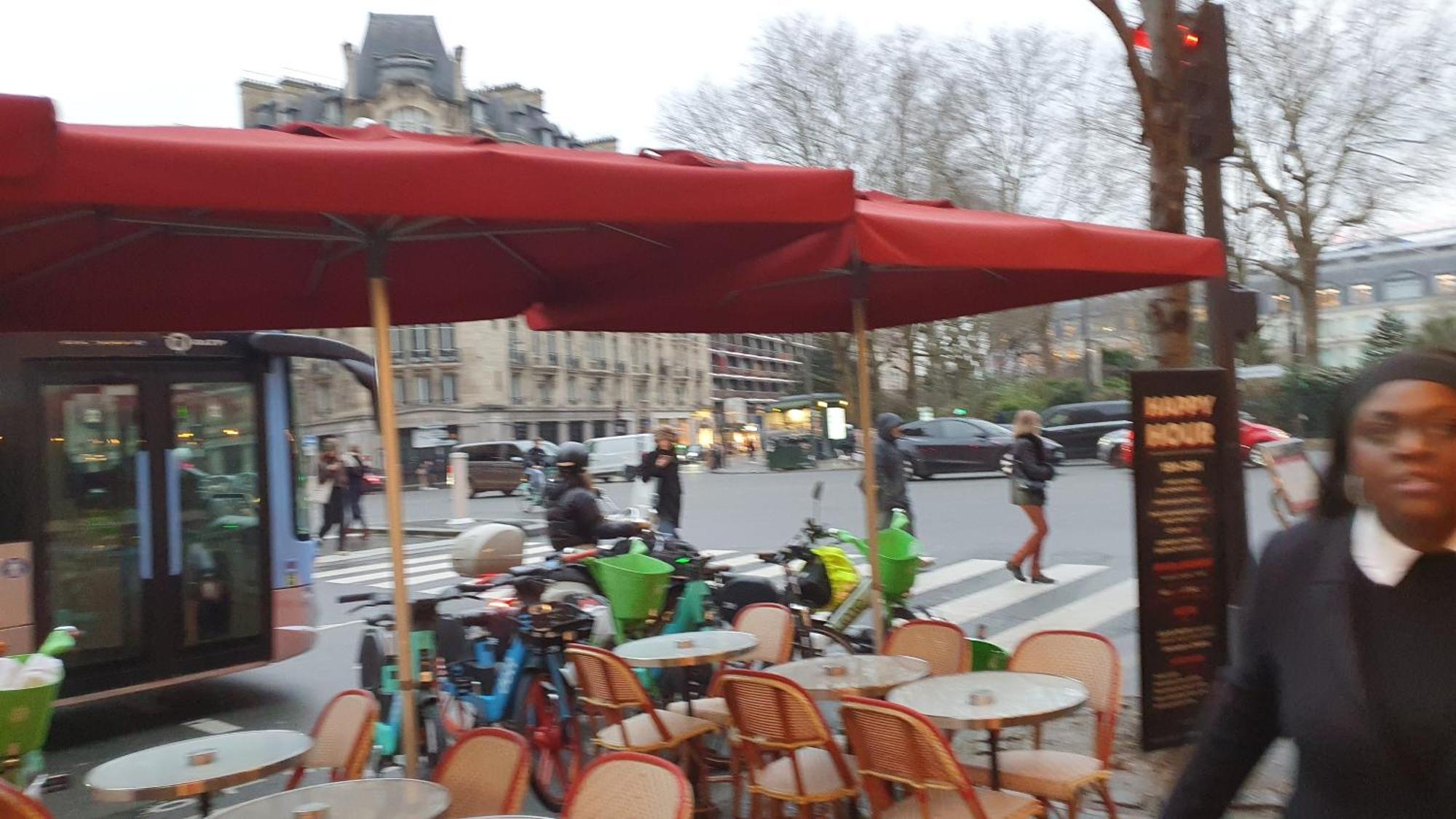 Apartment 1 Minute Gare Montparnasse,center,close To Louvre Meusm And Eiffel Tour ,amusing Place *