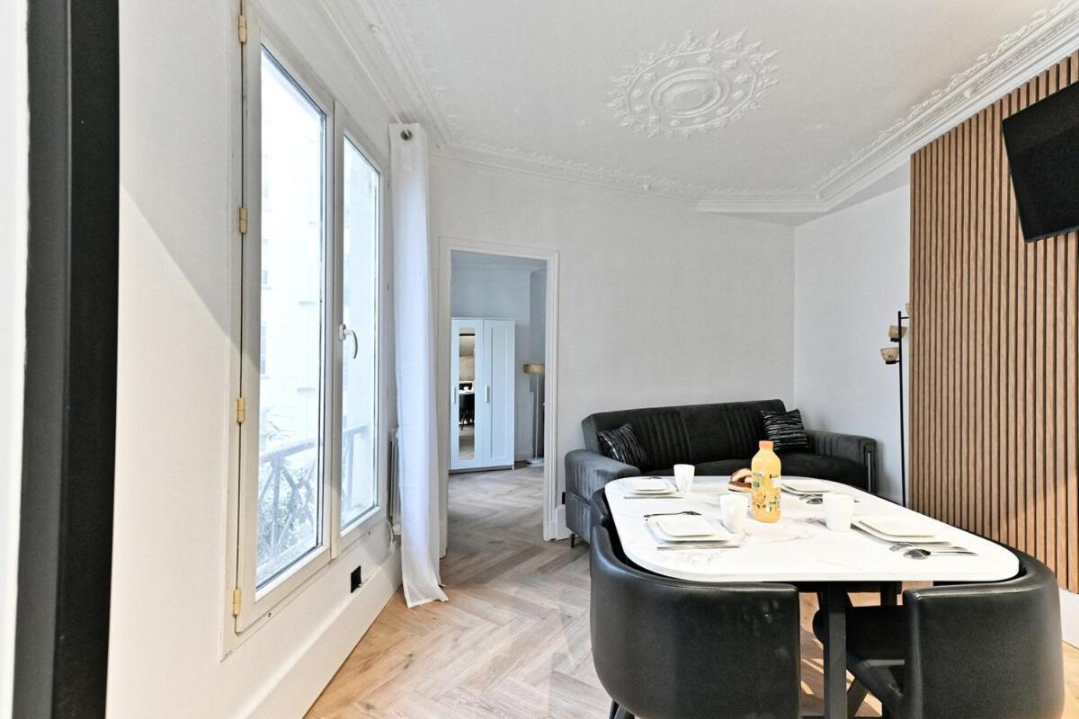 Apartment Modern Moulin Rouge Paris
