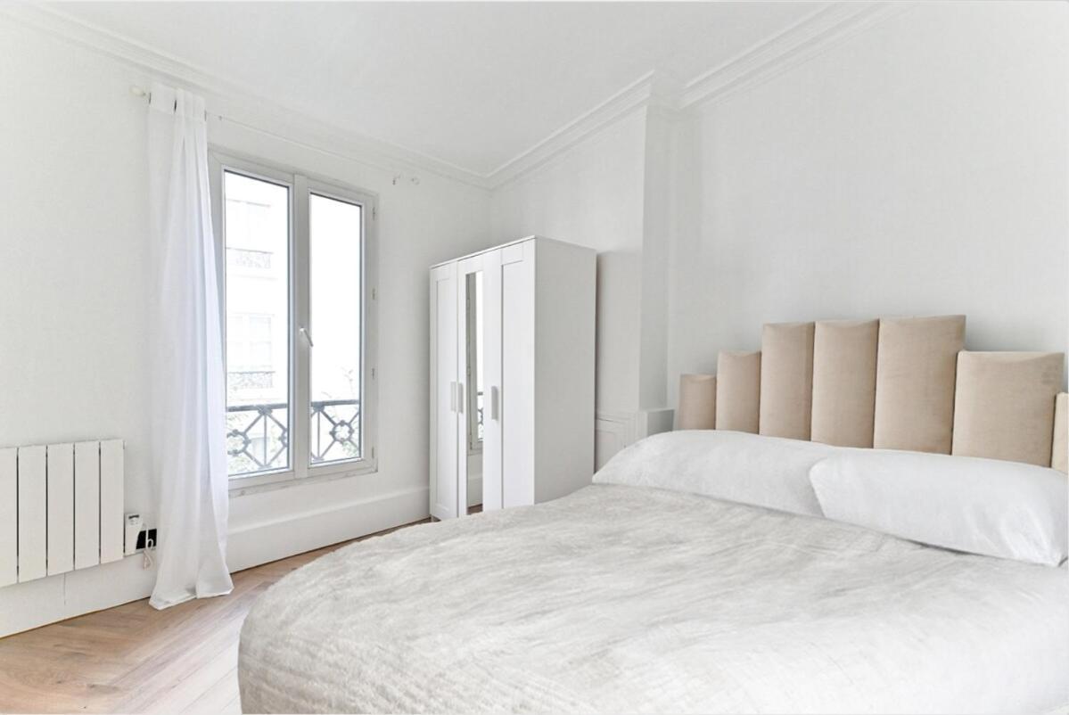 Modern Moulin Rouge Apartment Paris