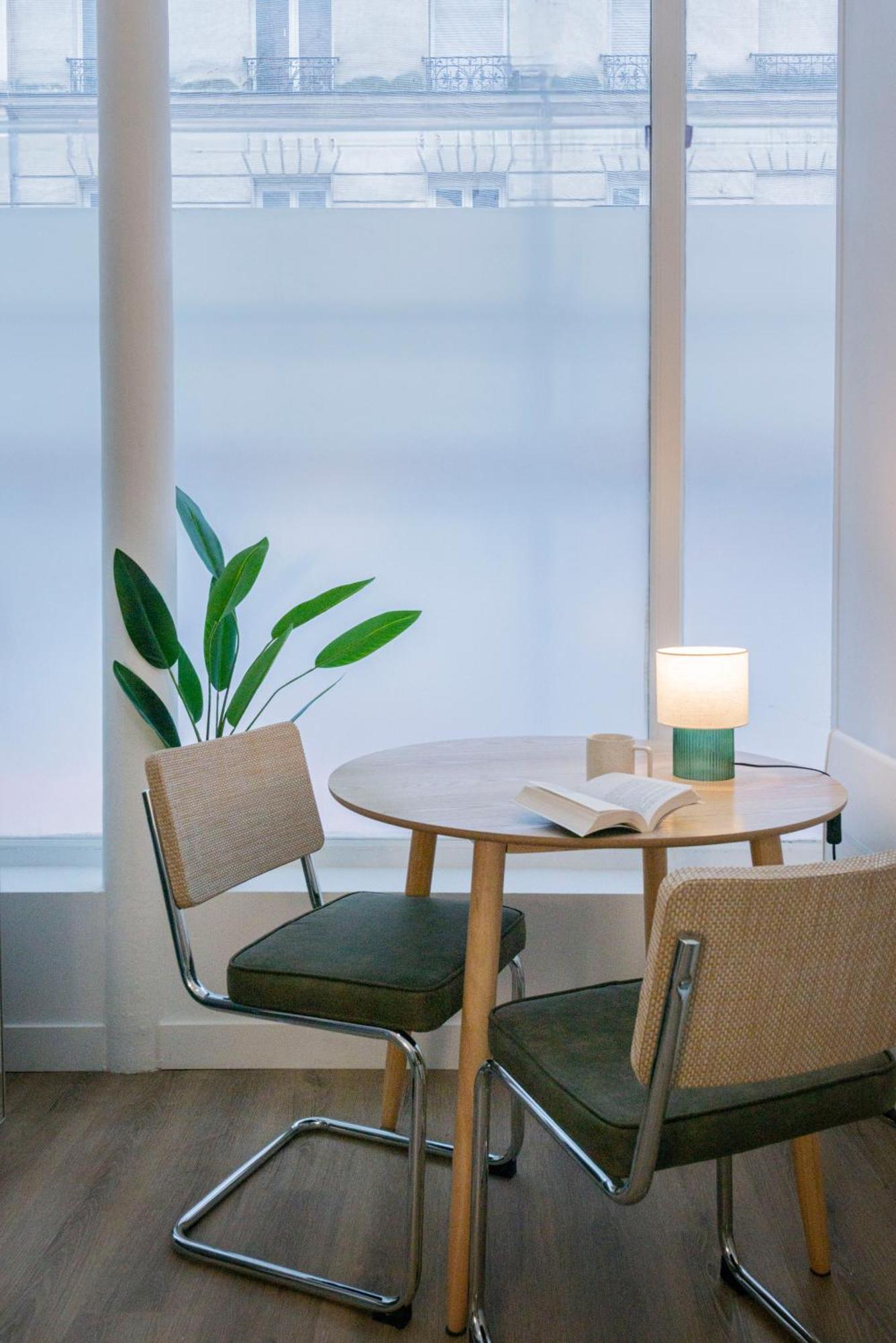 Apartment Modern In The 10th District *