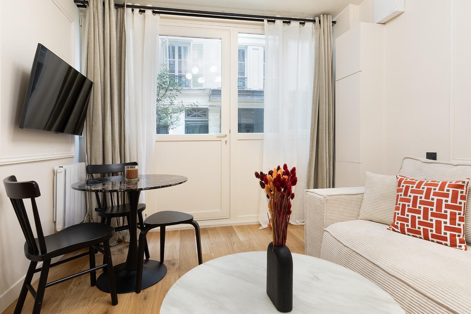 Pick A Flat's In Opera - Rue Grange Bateliere