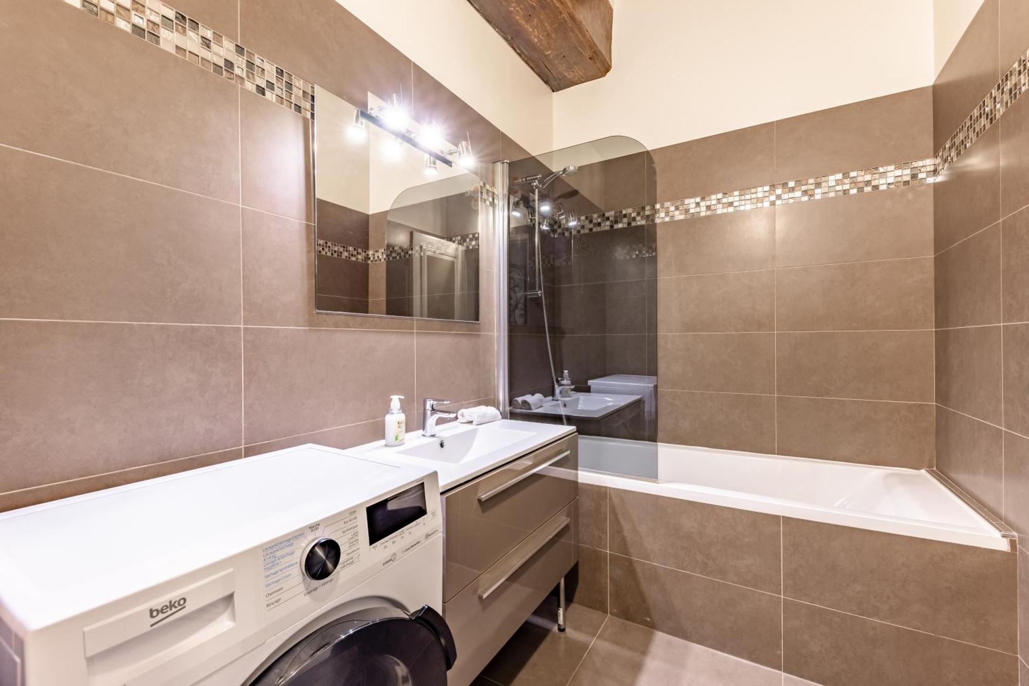 Charming 2br 6p St-germain-des-pres Apartment