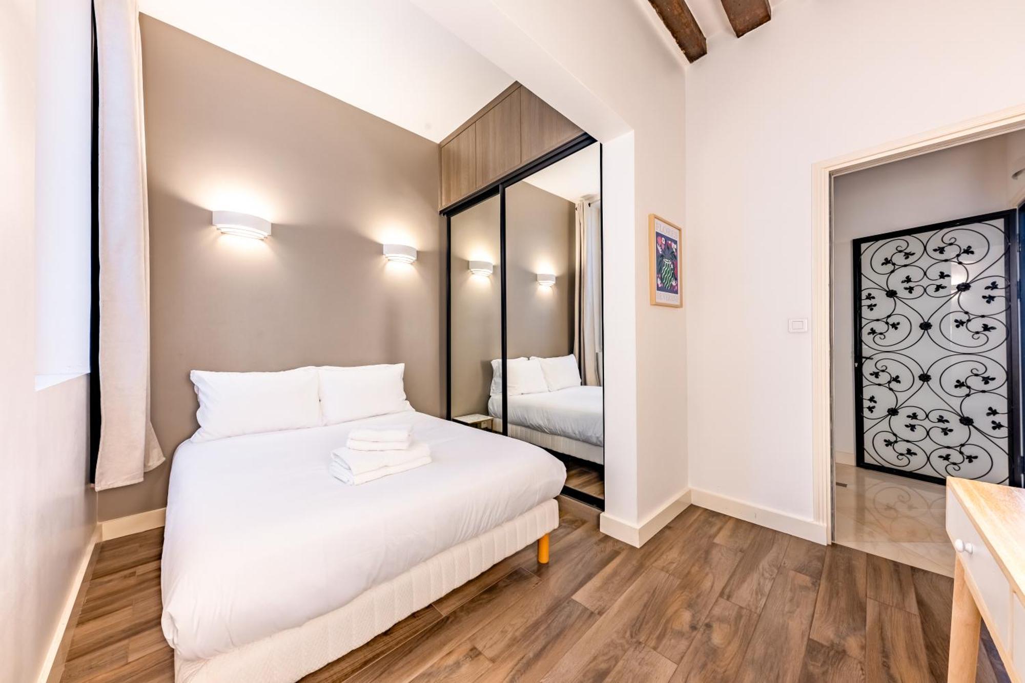 Charming 2br 6p St-germain-des-pres Apartment *