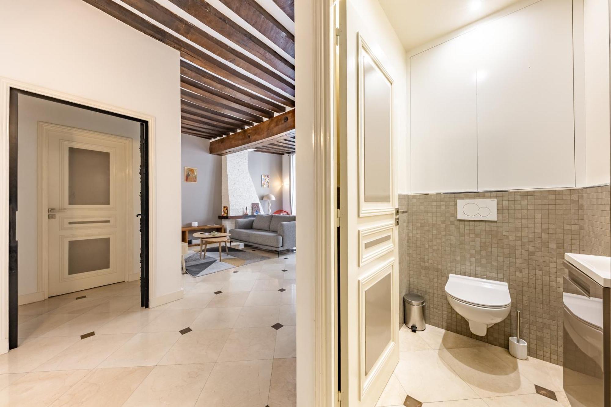 Charming 2br 6p St-germain-des-pres Apartment