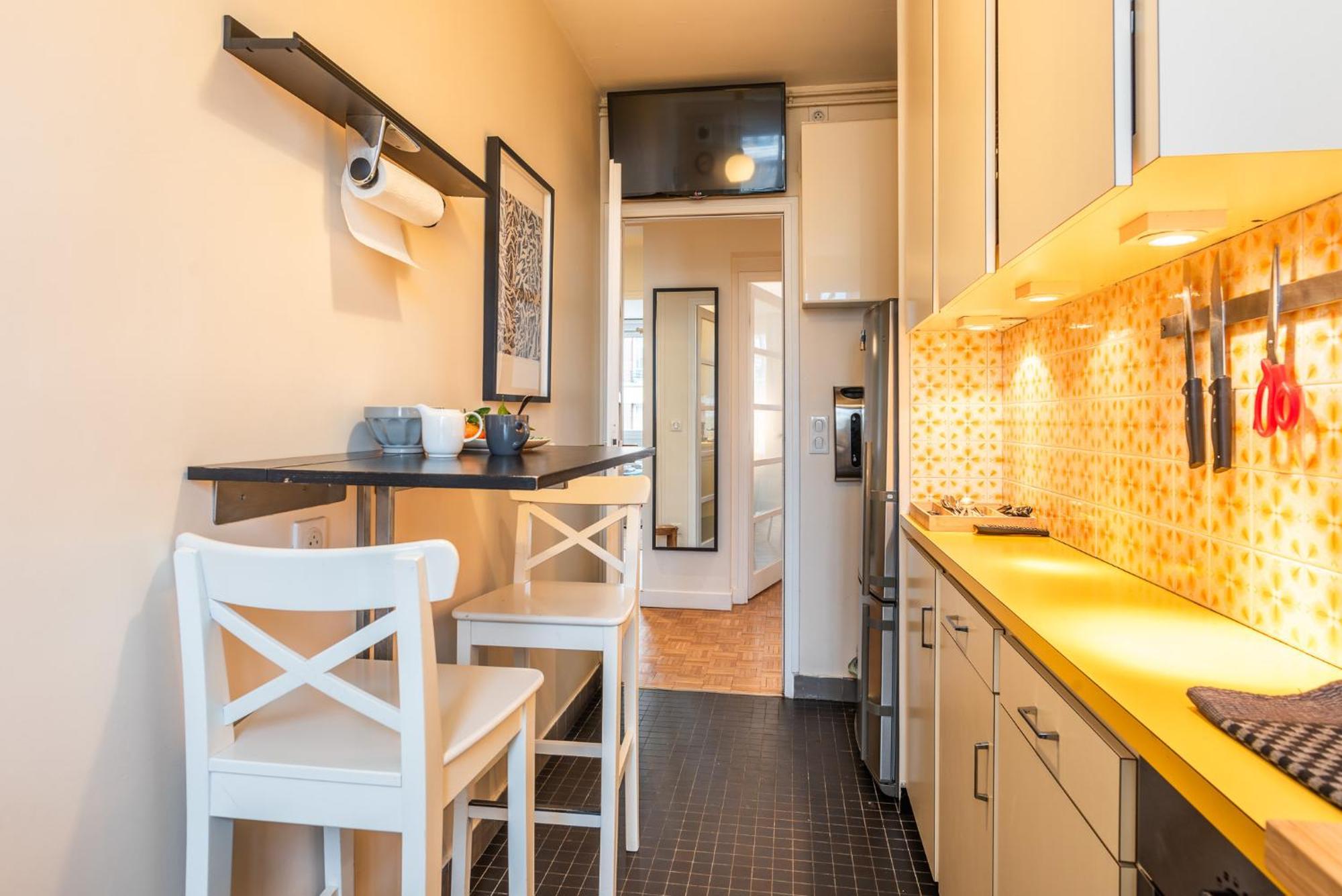 Luxury Flat For 6 People With Balcony - Near Metro Paris