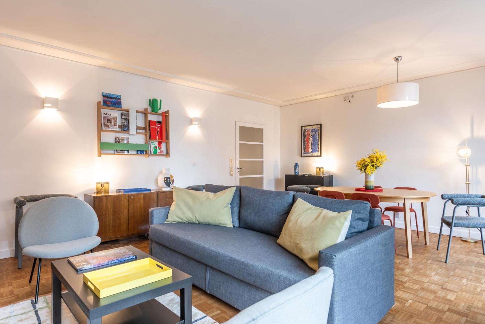 Apartment Luxury Flat For 6 People With Balcony - Near Metro