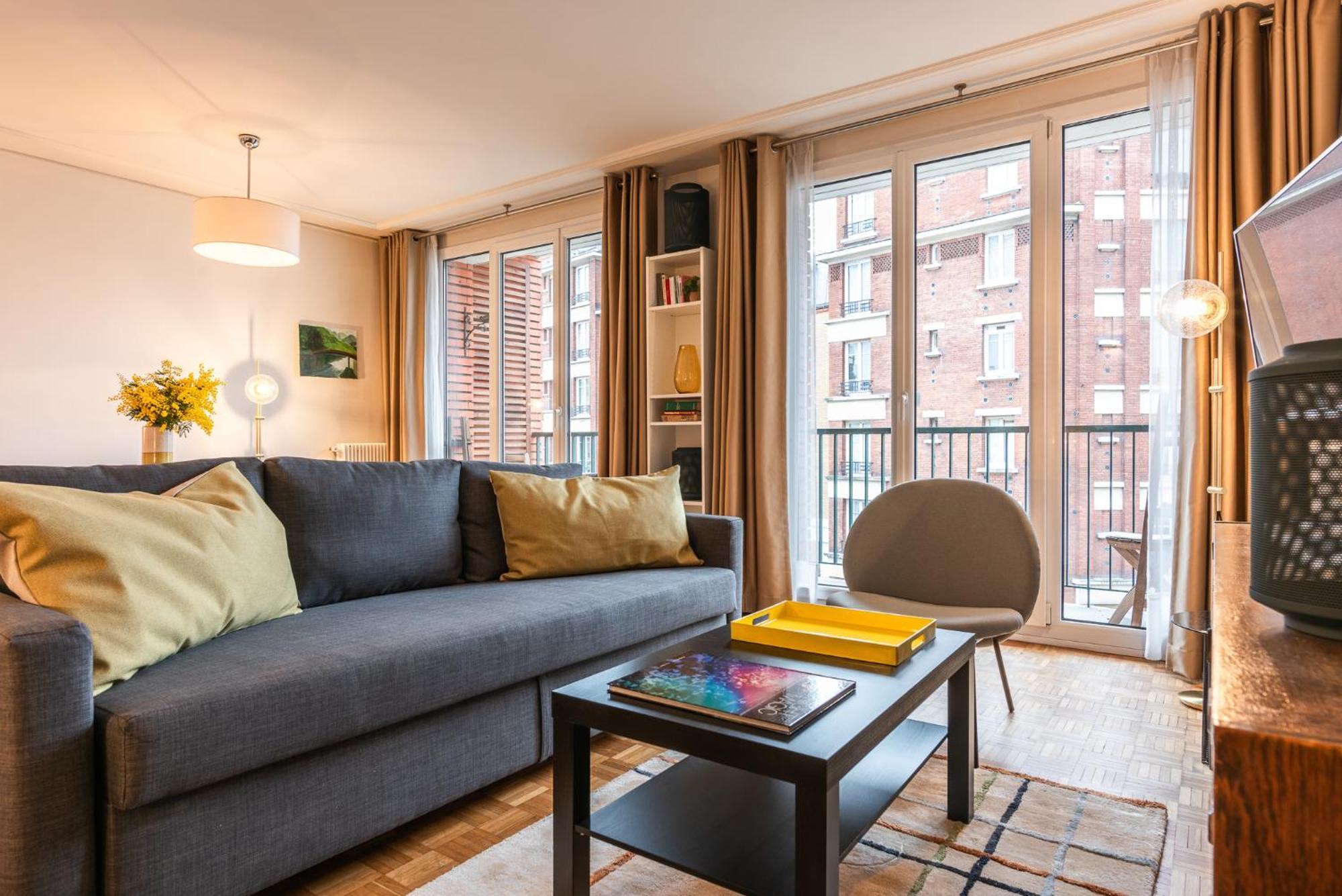 Luxury Flat For 6 People With Balcony - Near Metro Apartment Paris