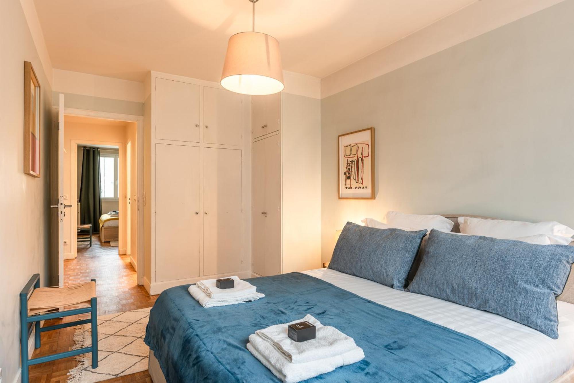Apartment Luxury Flat For 6 People With Balcony - Near Metro