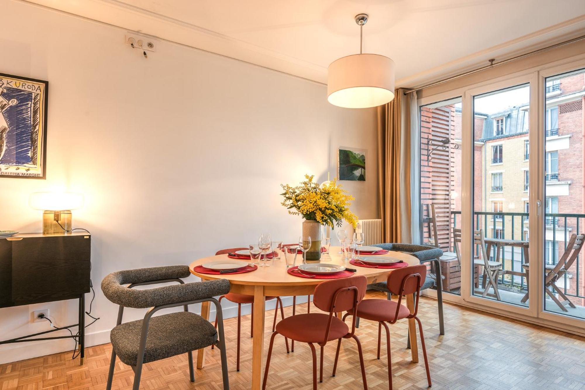 Apartment Luxury Flat For 6 People With Balcony - Near Metro Paris