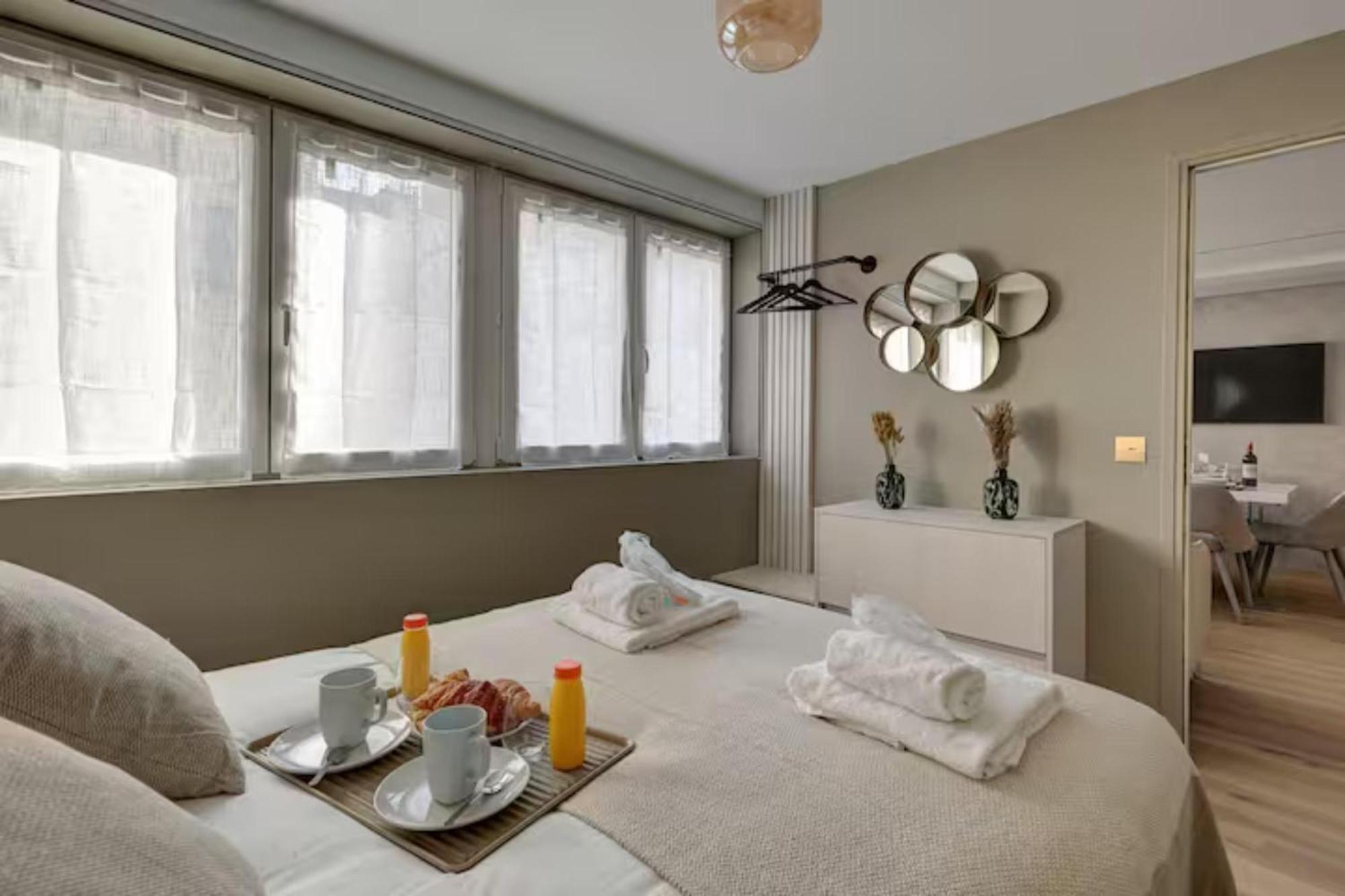 Ac Champs De Mars Eiffel Tower By Prestige Paris