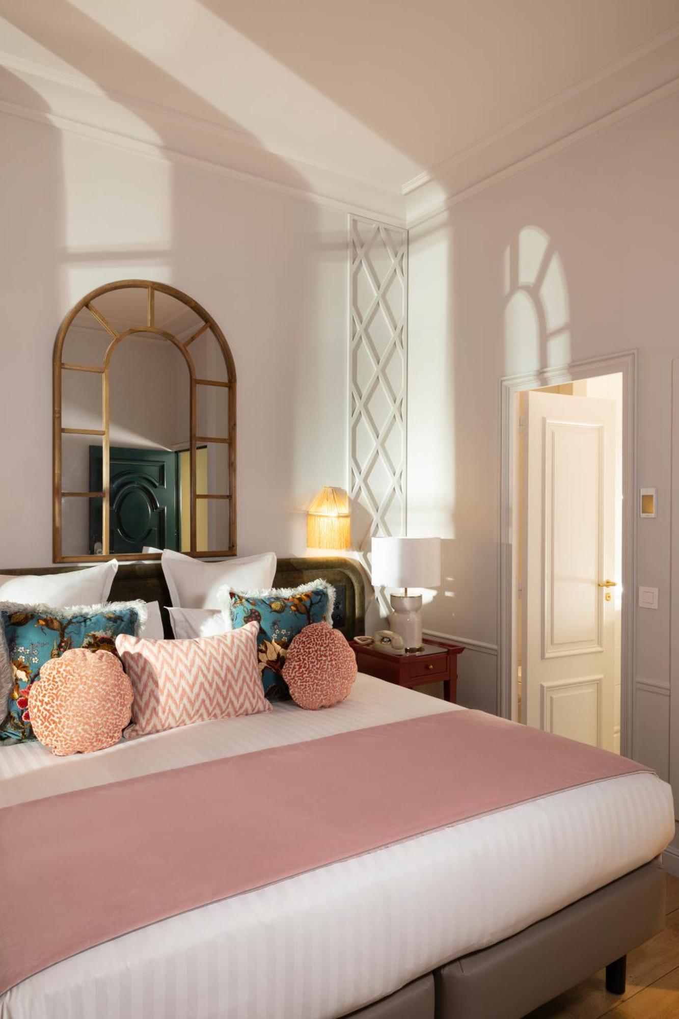 Le Lavoisier & Hotel Paris