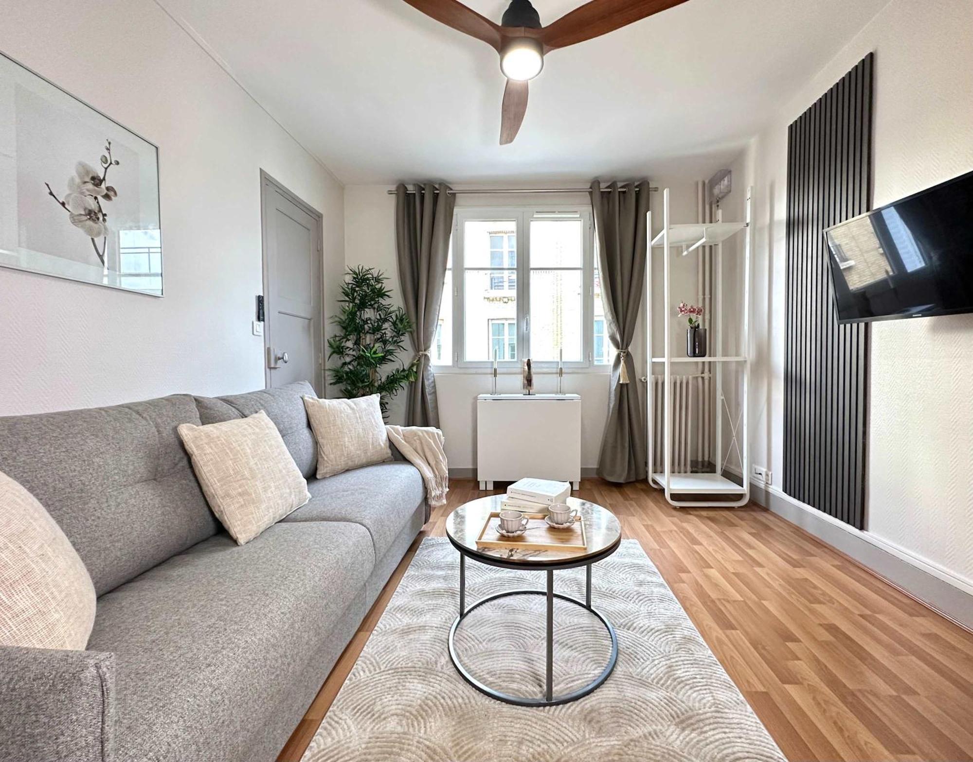 Beautiful Near Parc Des Expositions Appartement