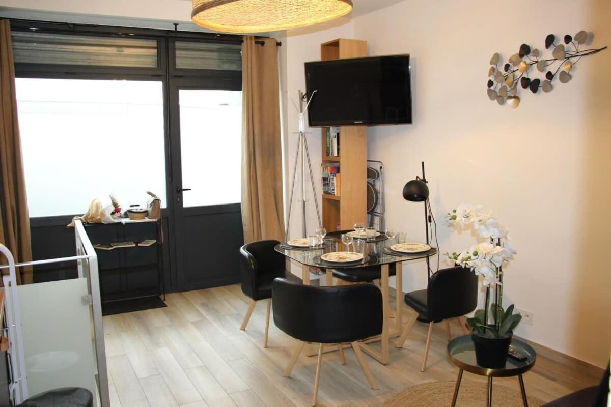 Montmartre Sacre Coeur Superb Duplex Apartment