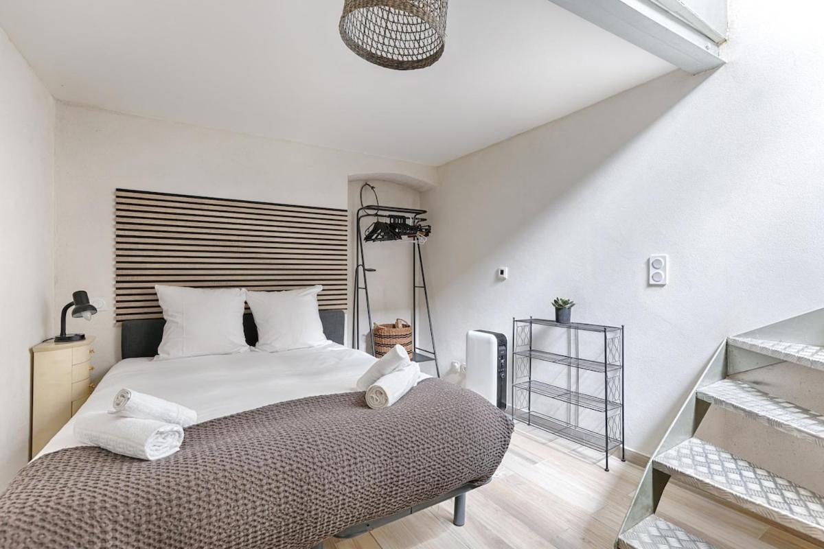 Montmartre Sacre Coeur Superb Duplex * Paris