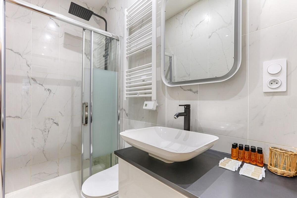 Montmartre Sacre Coeur Superb Duplex *