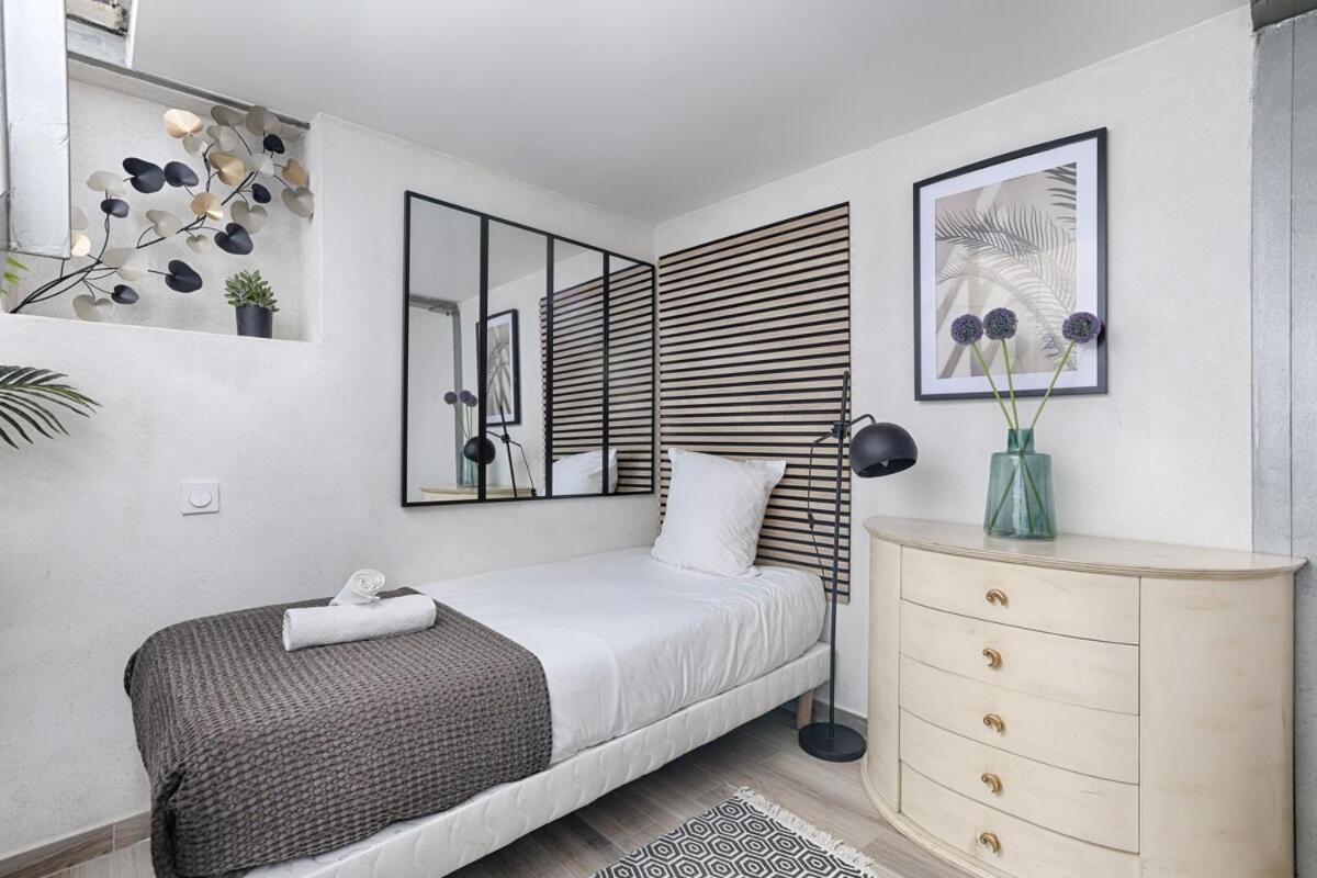 Montmartre Sacre Coeur Superb Duplex Apartment Paris