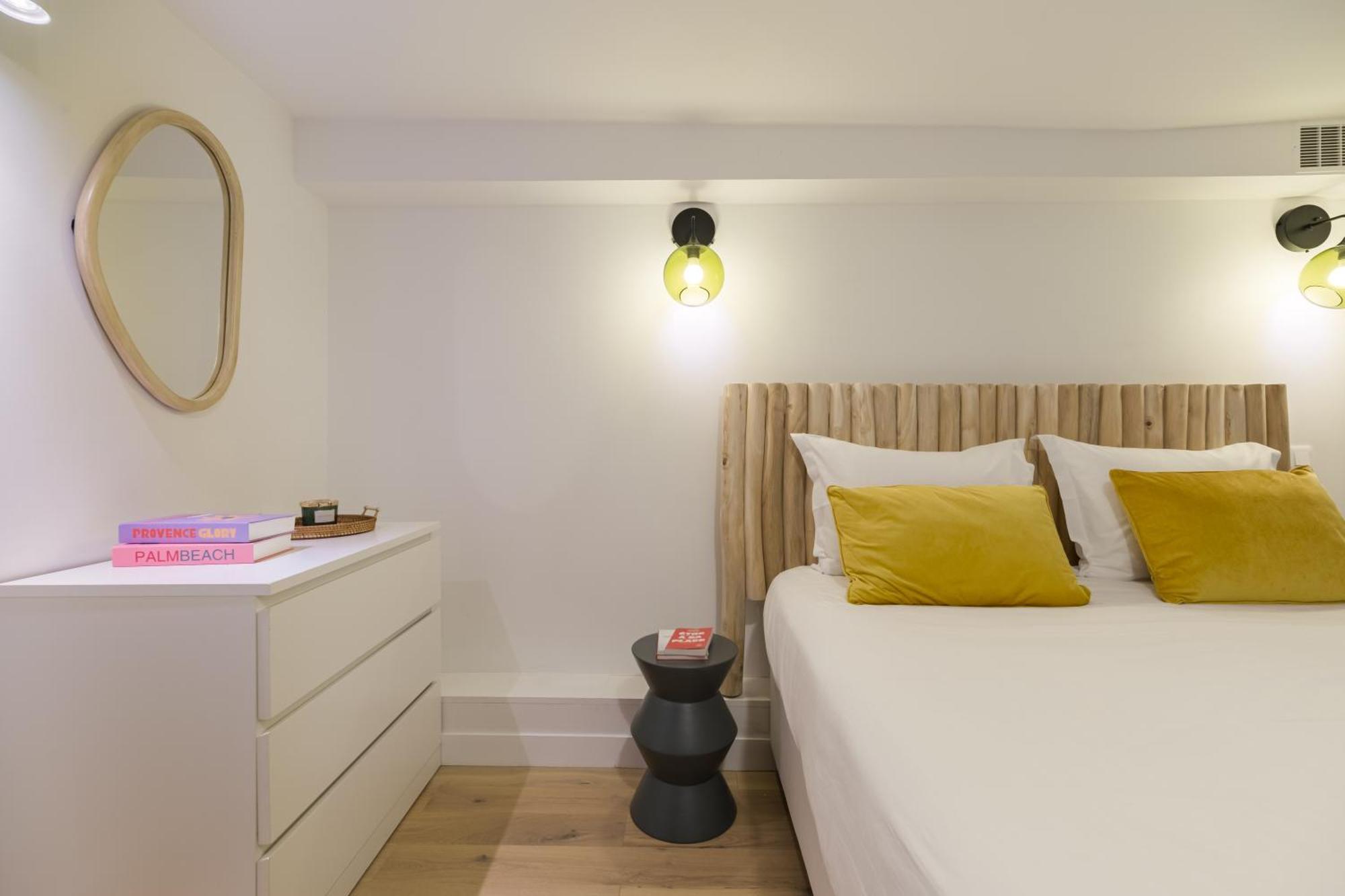 Vivienne By Sereners - Sublime Near Opera Apartment