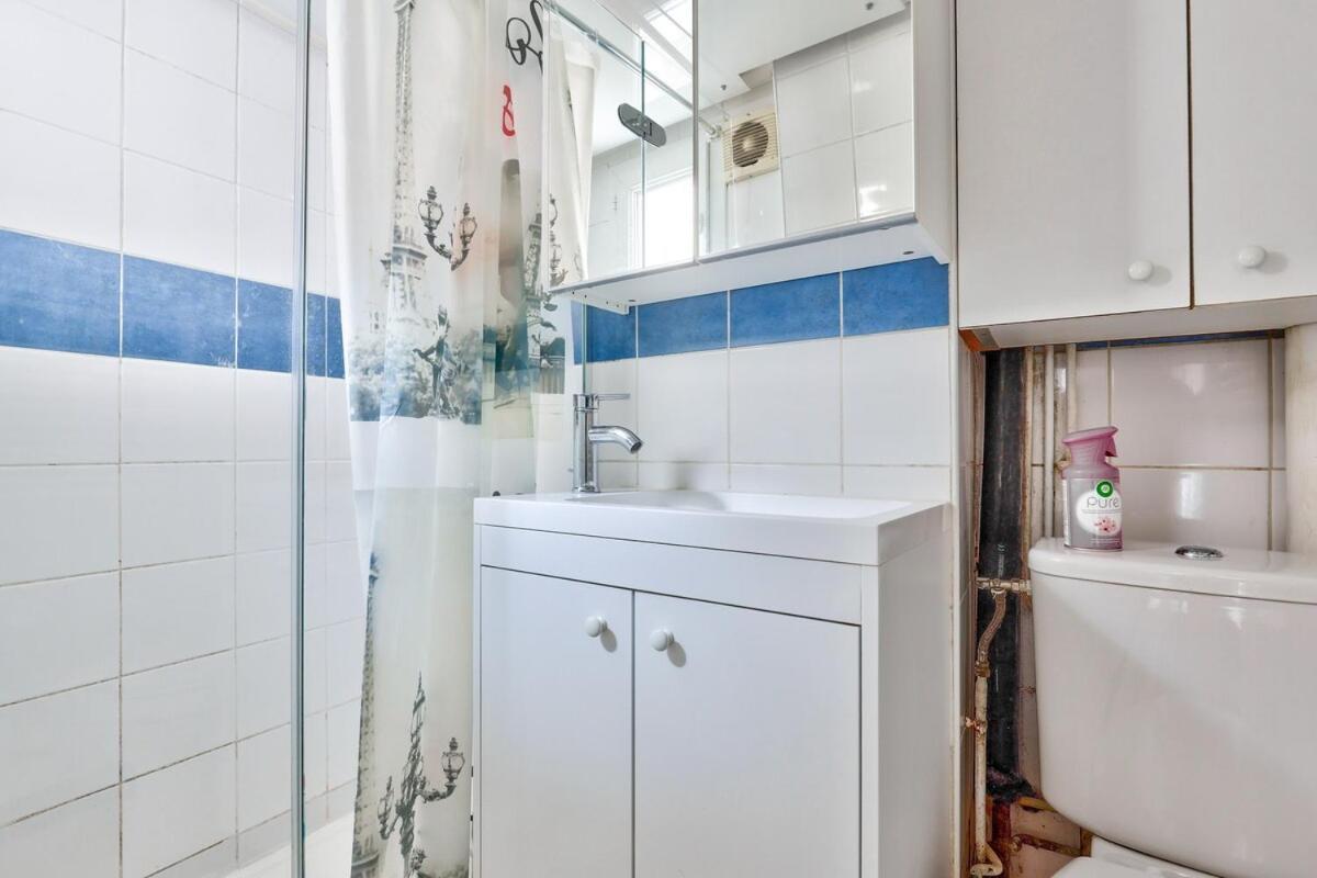Lovely 5 Mn Walk To Laumiere Metro Station Apartment