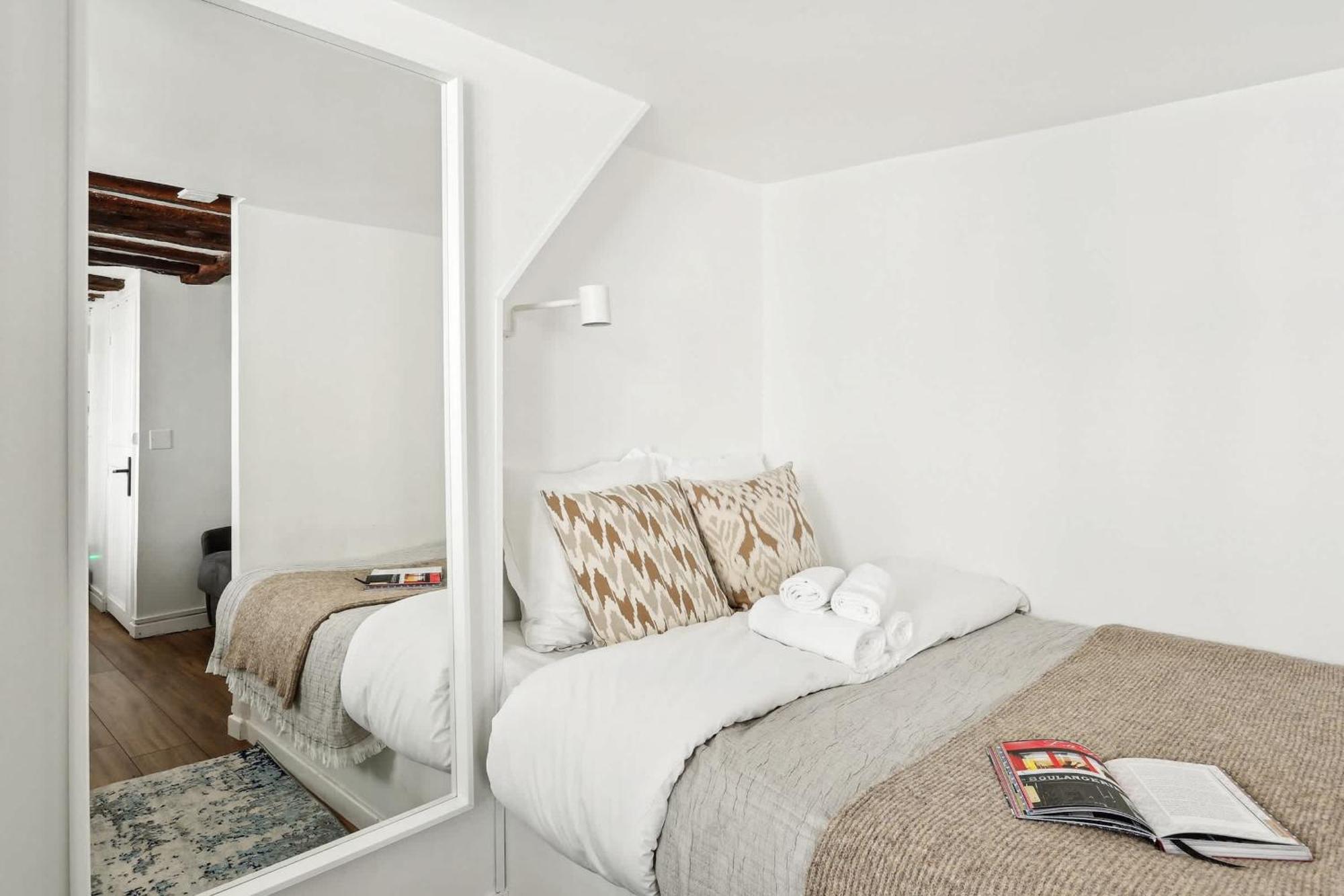 Bnbnova - Le Marais & Francs Bourgeois Apartment *