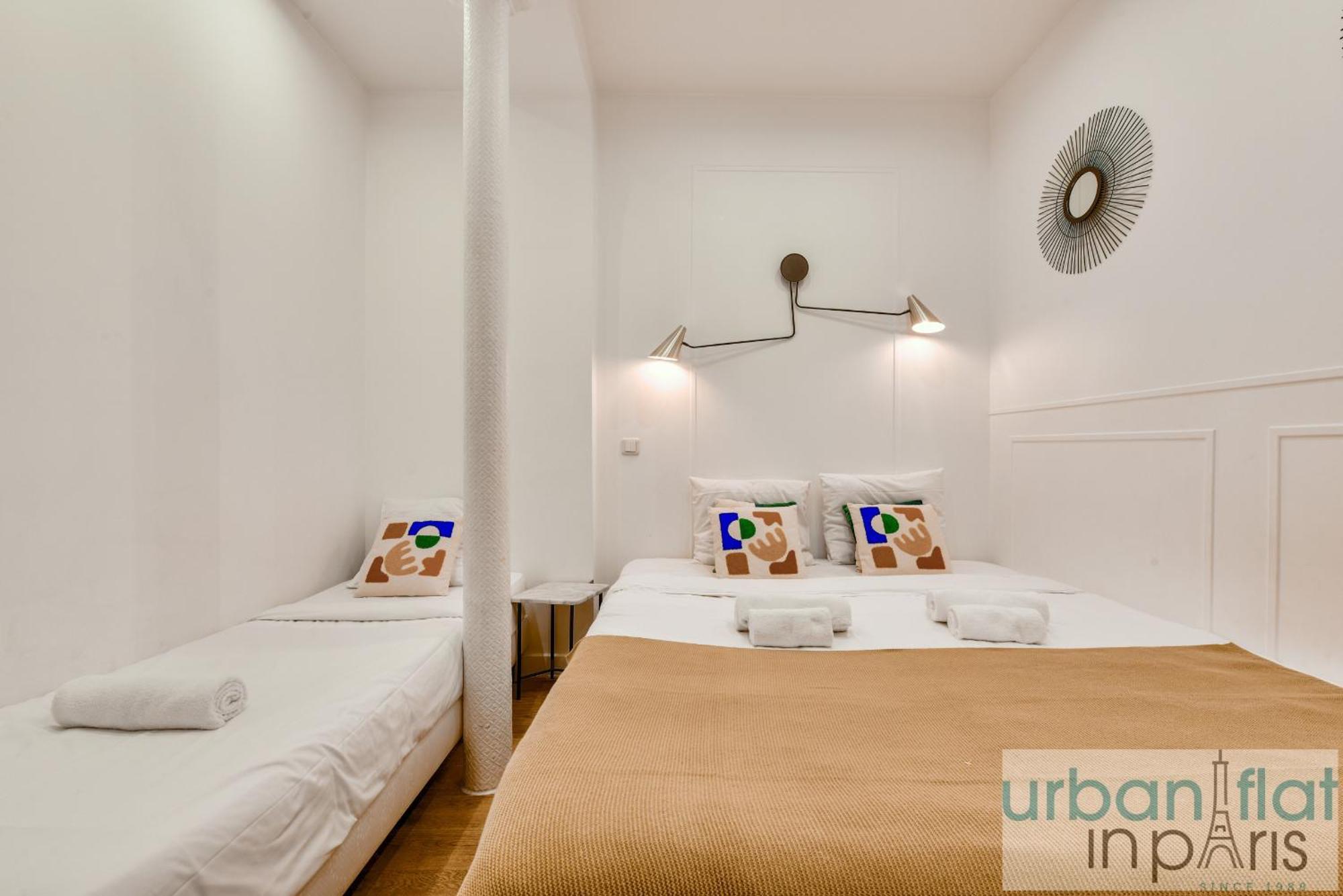 Apartment Urban Flat 34 - Beautiful 3 Bedroom Louvre Paris
