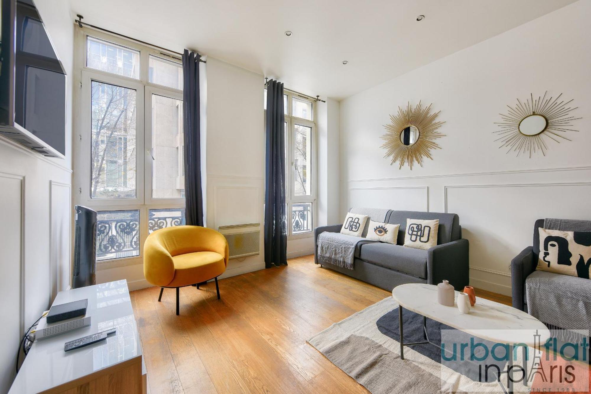 Urban Flat 34 - Beautiful 3 Bedroom Louvre *