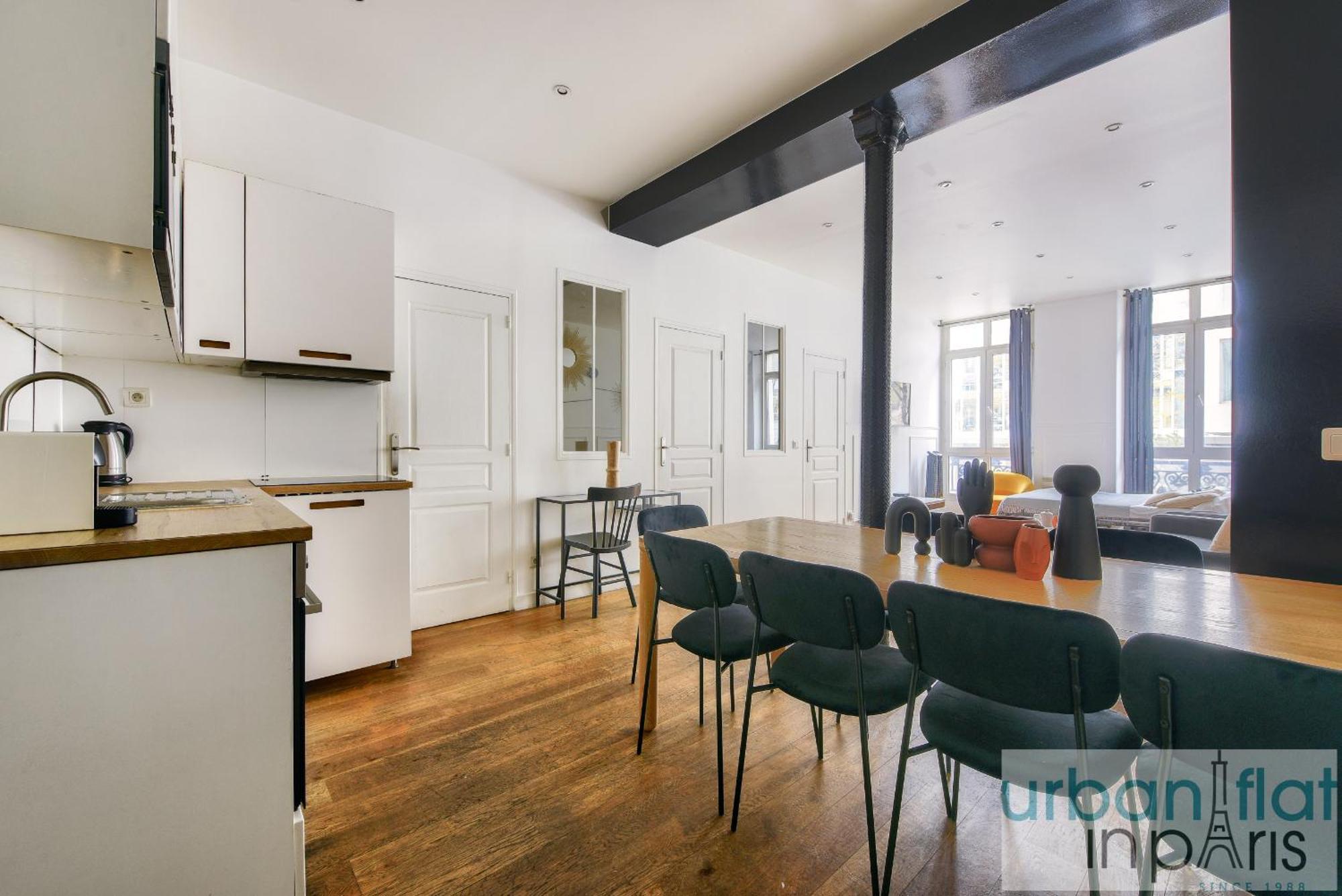 Urban Flat 34 - Beautiful 3 Bedroom Louvre Paris