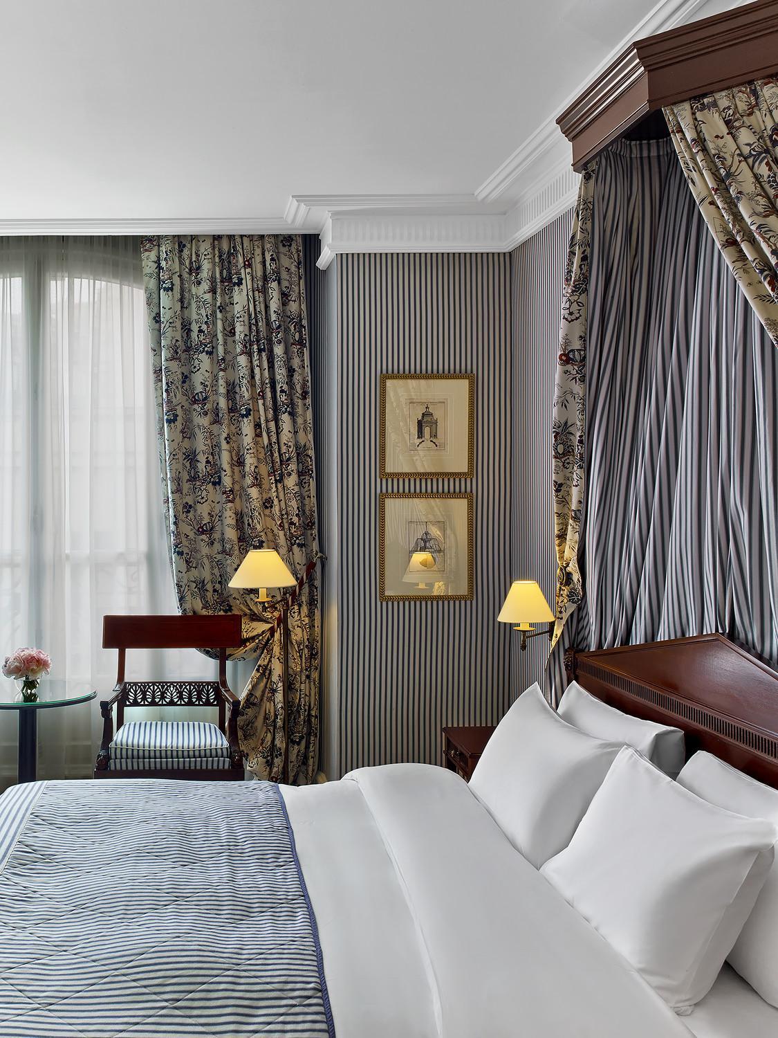 Le Dokhan's Arc De Triomphe, A Tribute Portfolio 5* Paris
