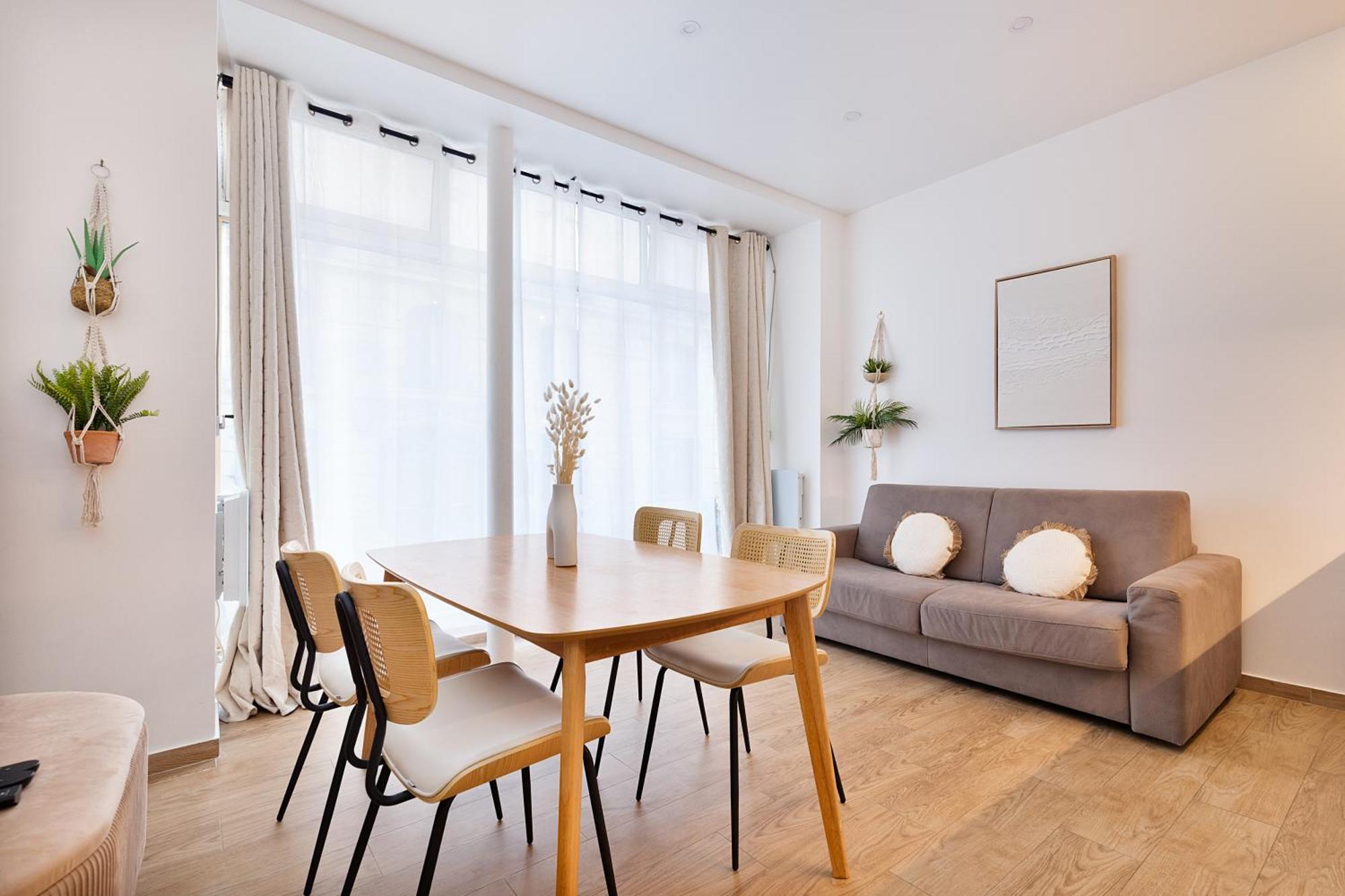 Apartment Cosy & Central, Opera Madeleine
