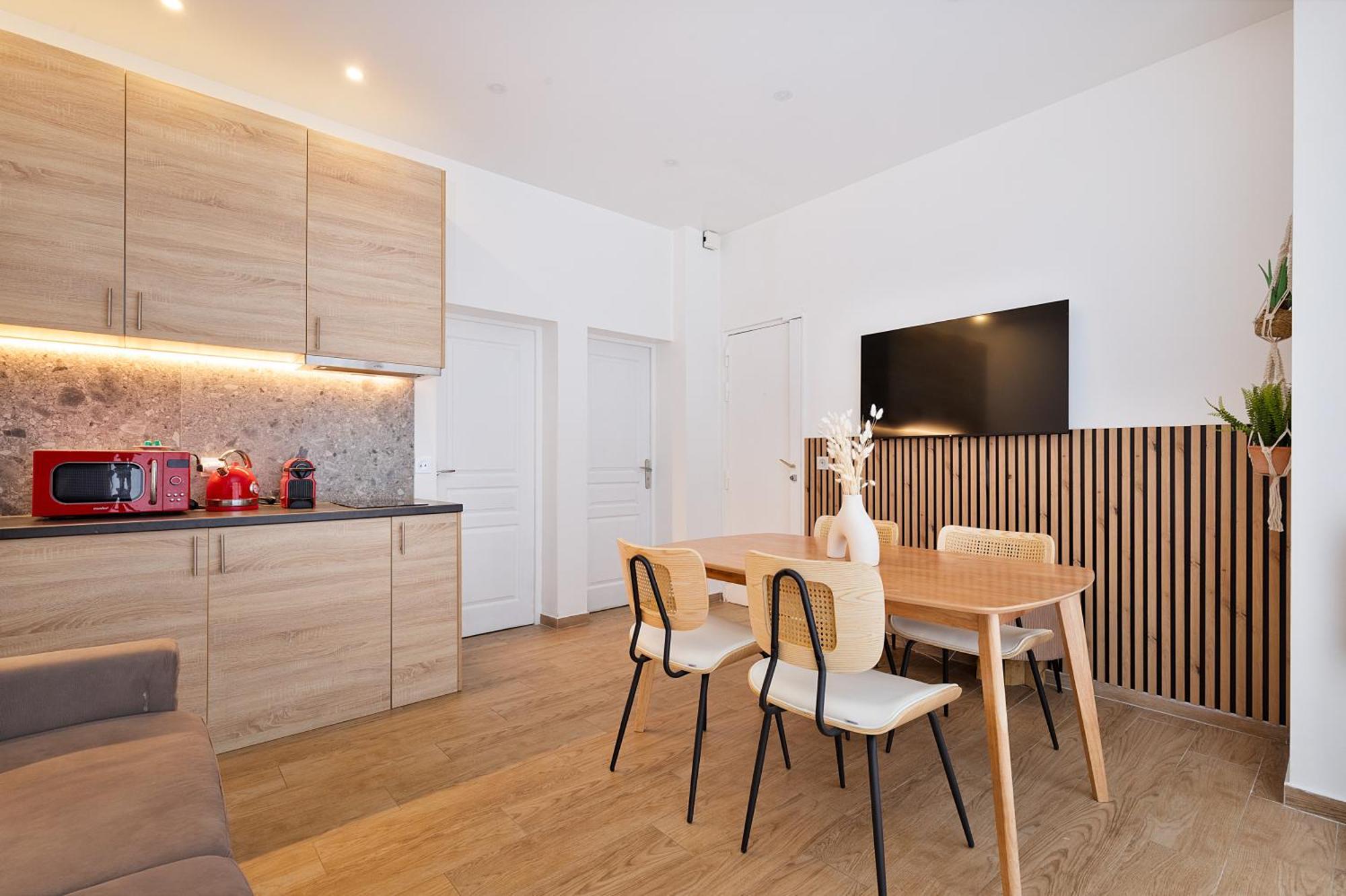 Cosy & Central, Opera Madeleine Apartment *