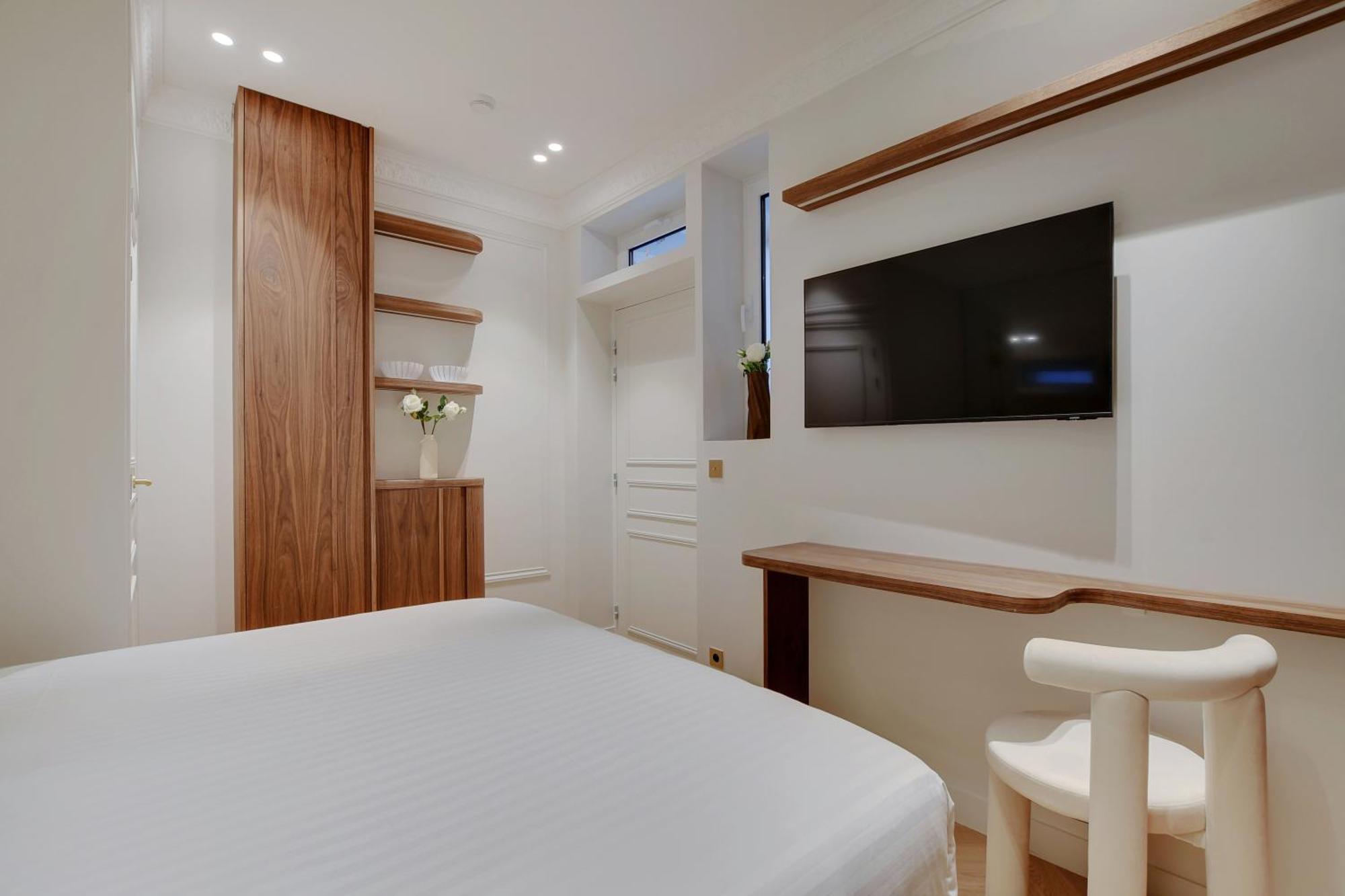 Apartment Maison Galante's With Services In La Madeleine - Opera *