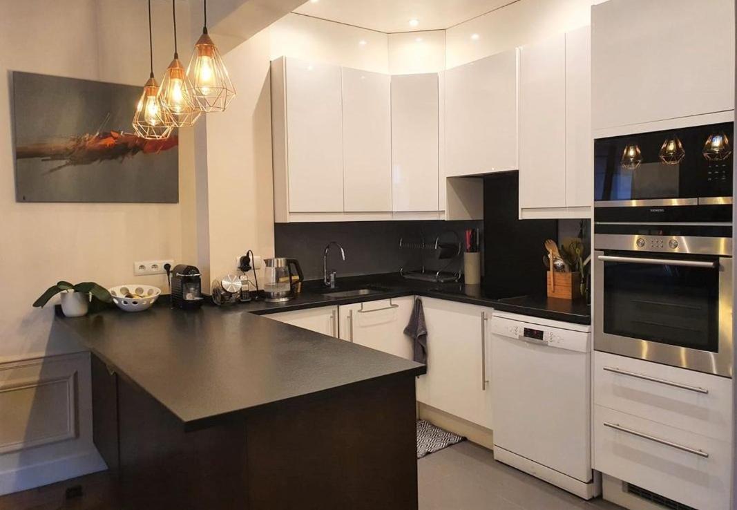 Spacieux Pour 4 Pers, Proche Arc De Triomphe Et Champs-elysees Apartment