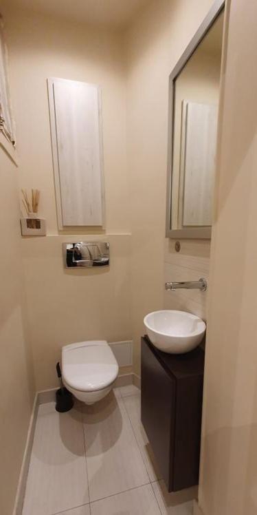 Apartment Spacieux Pour 4 Pers, Proche Arc De Triomphe Et Champs-elysees Paris
