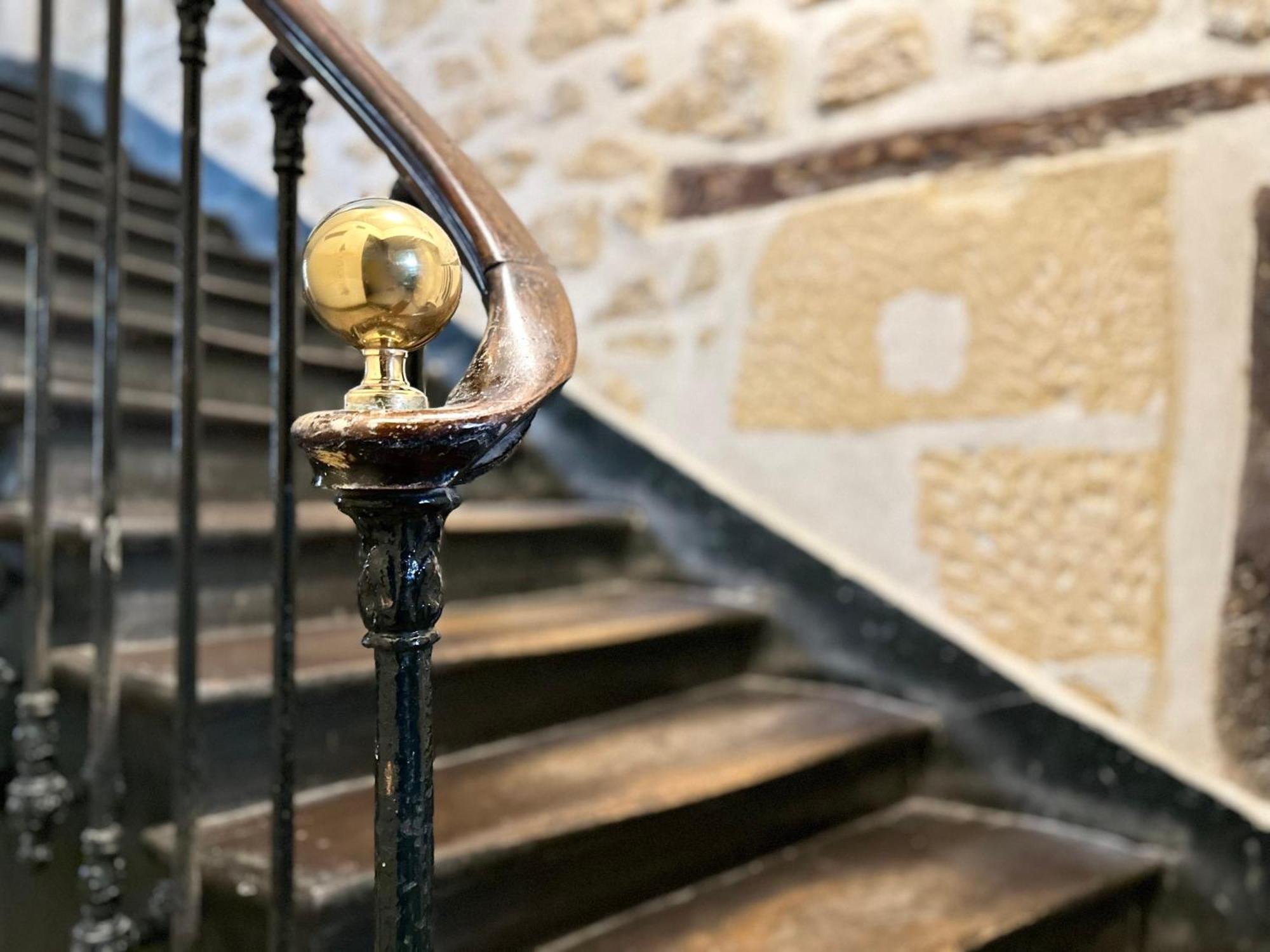 Spacious In Saint-germain-des-pres Apartment *