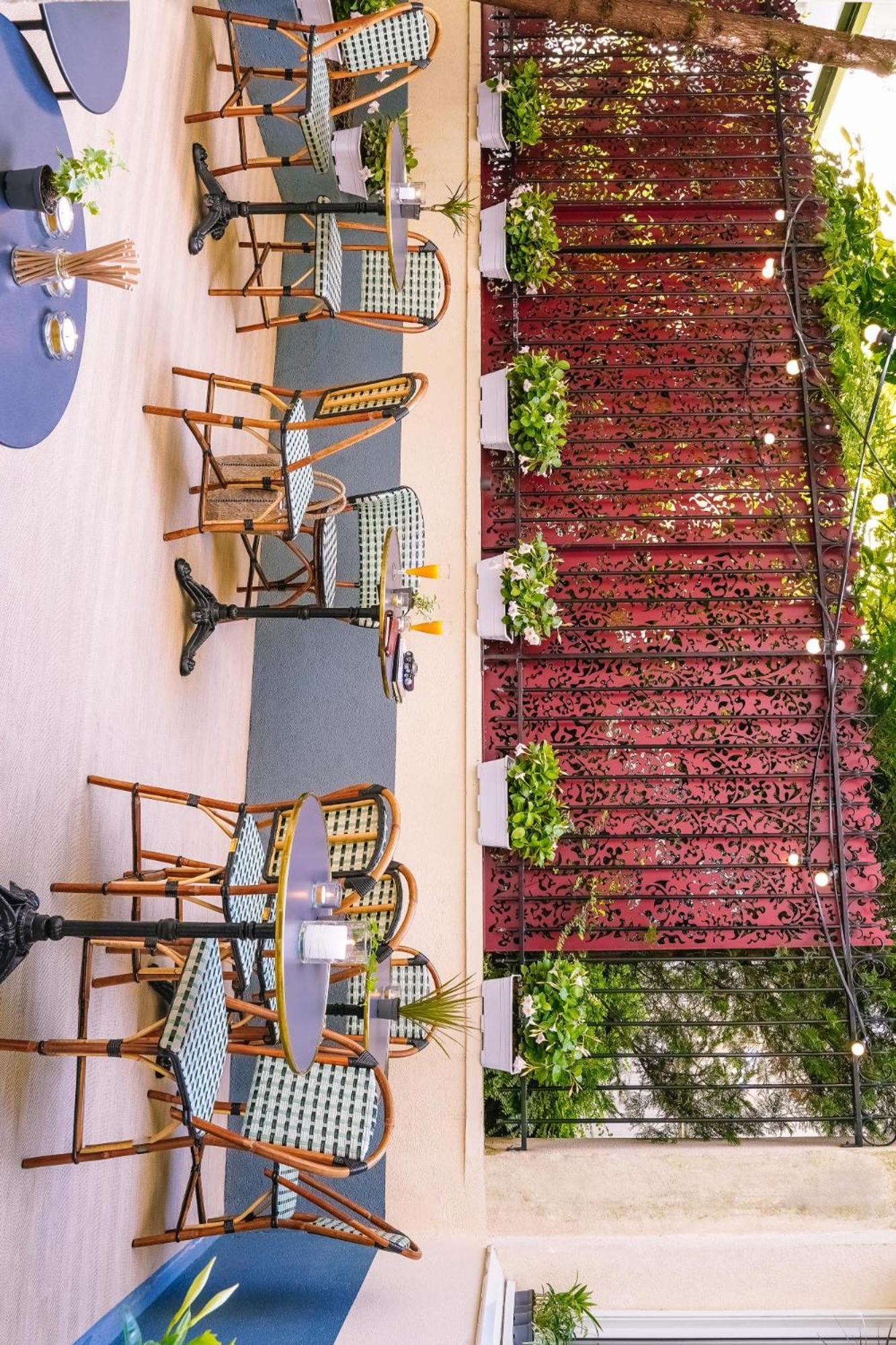 Timhotel Tour Eiffel 3* Paris