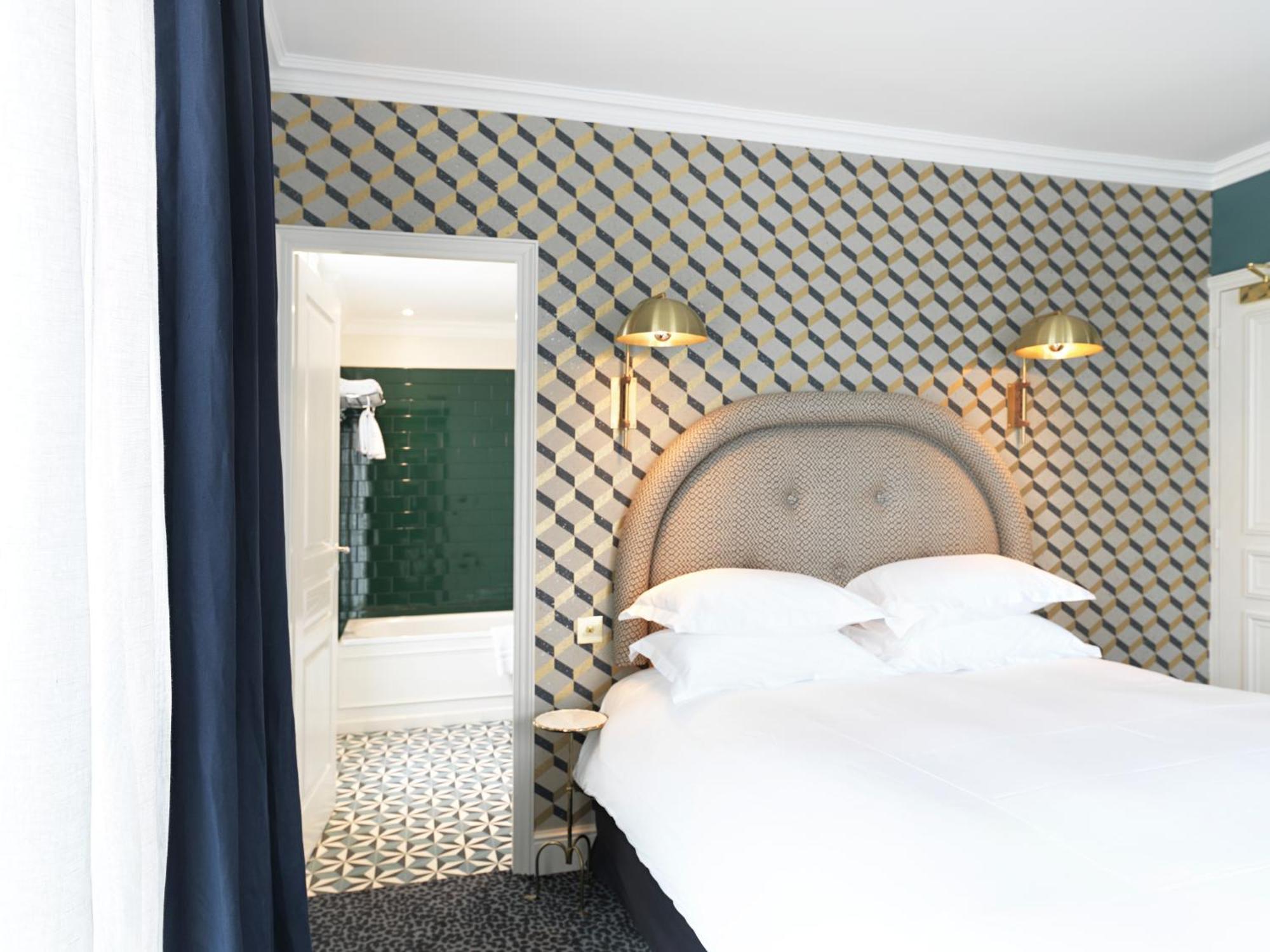 Hotel Grand Pigalle 4*