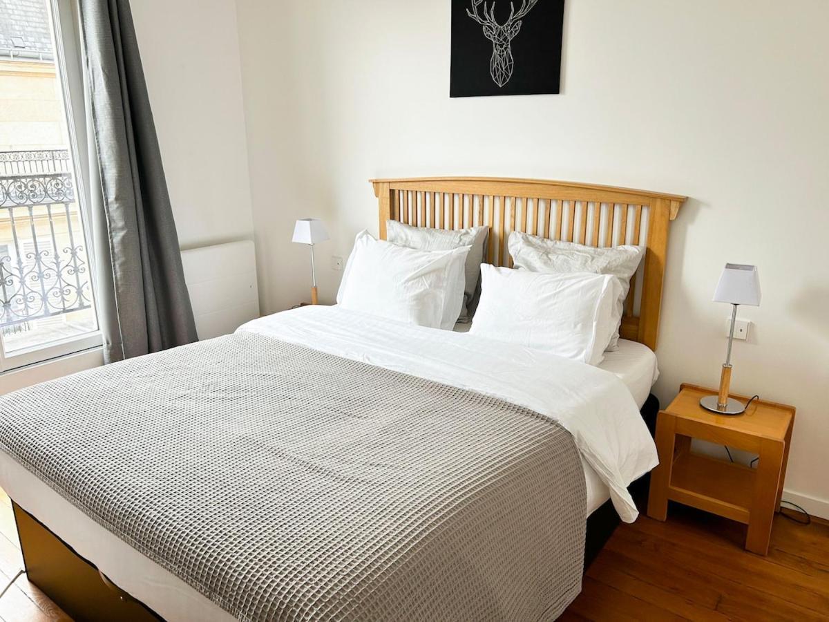 Bastille Hideaway Apartment