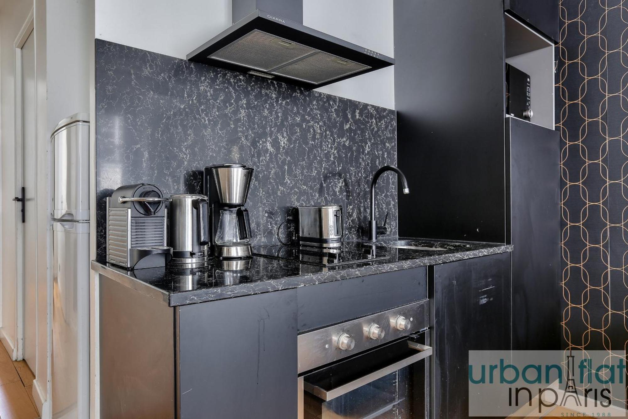 Apartment Urban Flat 96 - 1 Bedroom Aboukir Paris