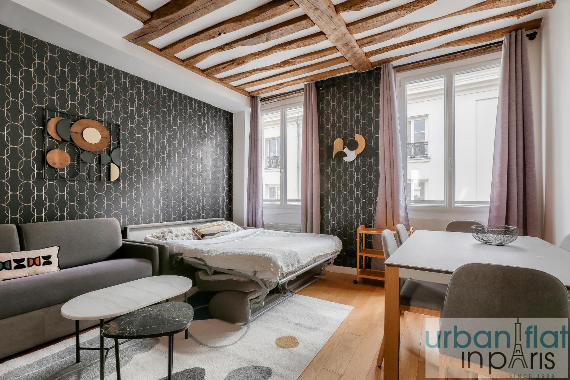 Urban Flat 96 - 1 Bedroom Aboukir Apartment Paris